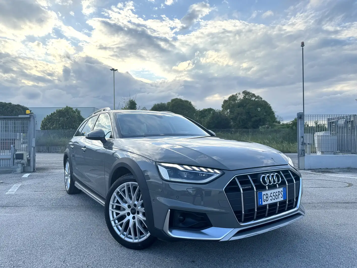 Audi A4 allroad 2.0 Tdi-Matrix Virtual Luci Ambient 19 - 1