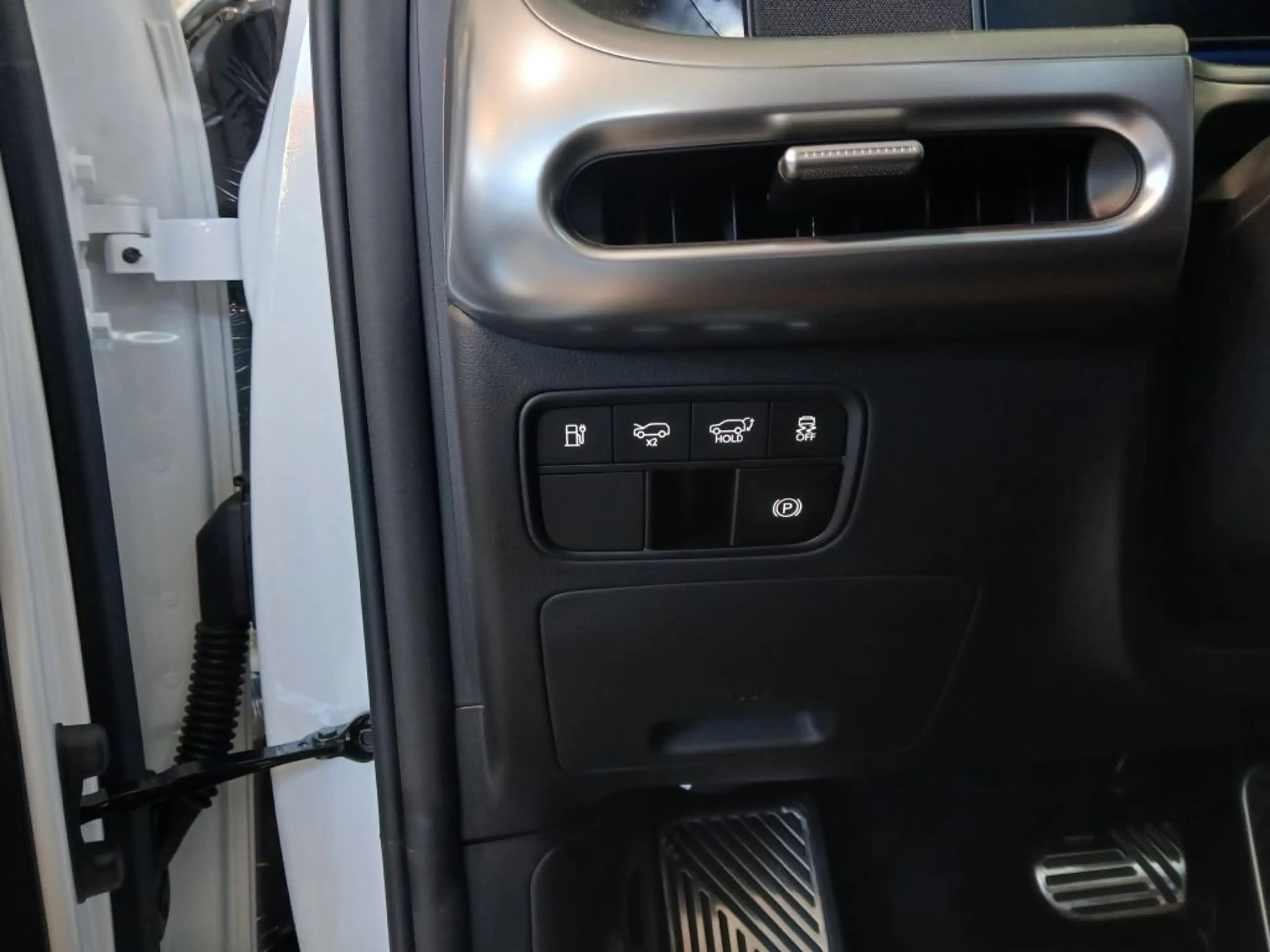 Hyundai IONIQ 9 110 kWh 4WD Uniq — photo 6