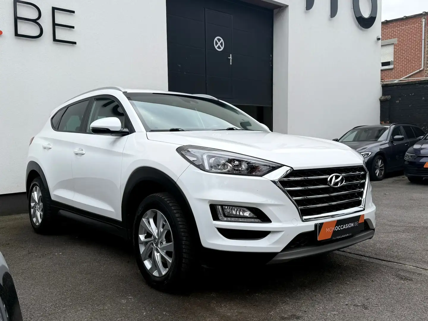 Hyundai TUCSON 1.6 CRDi CAMERA CAPTEURS CRUISE SIEGE CHAUFFANT Blanc - 2