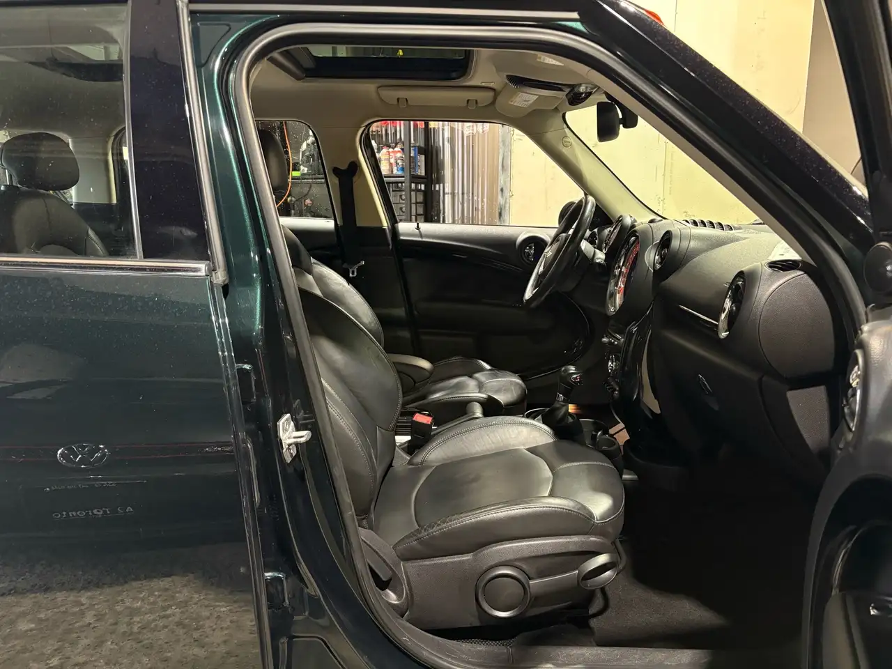 MINI Cooper Countryman photo MINI Cooper Countryman