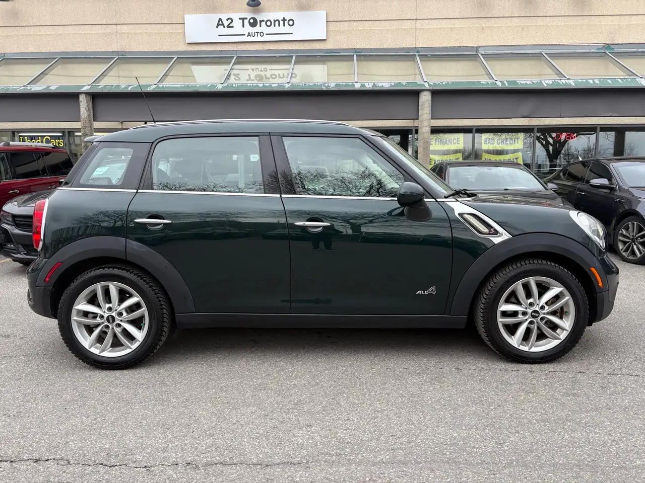 MINI Cooper Countryman photo MINI Cooper Countryman
