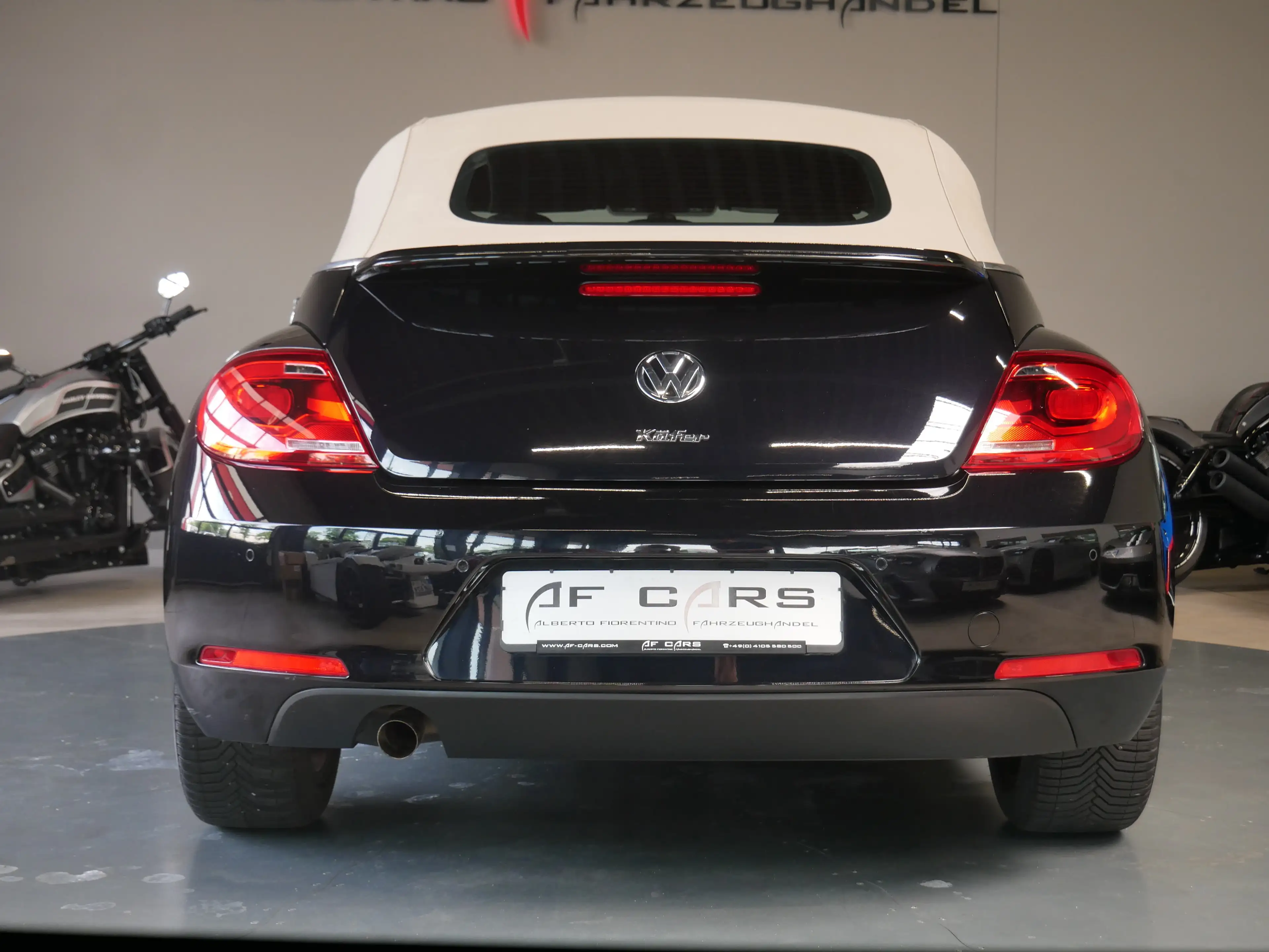Volkswagen Beetle Exclusive Design BMT Bi-Xenon Temp Cabrio — photo 4
