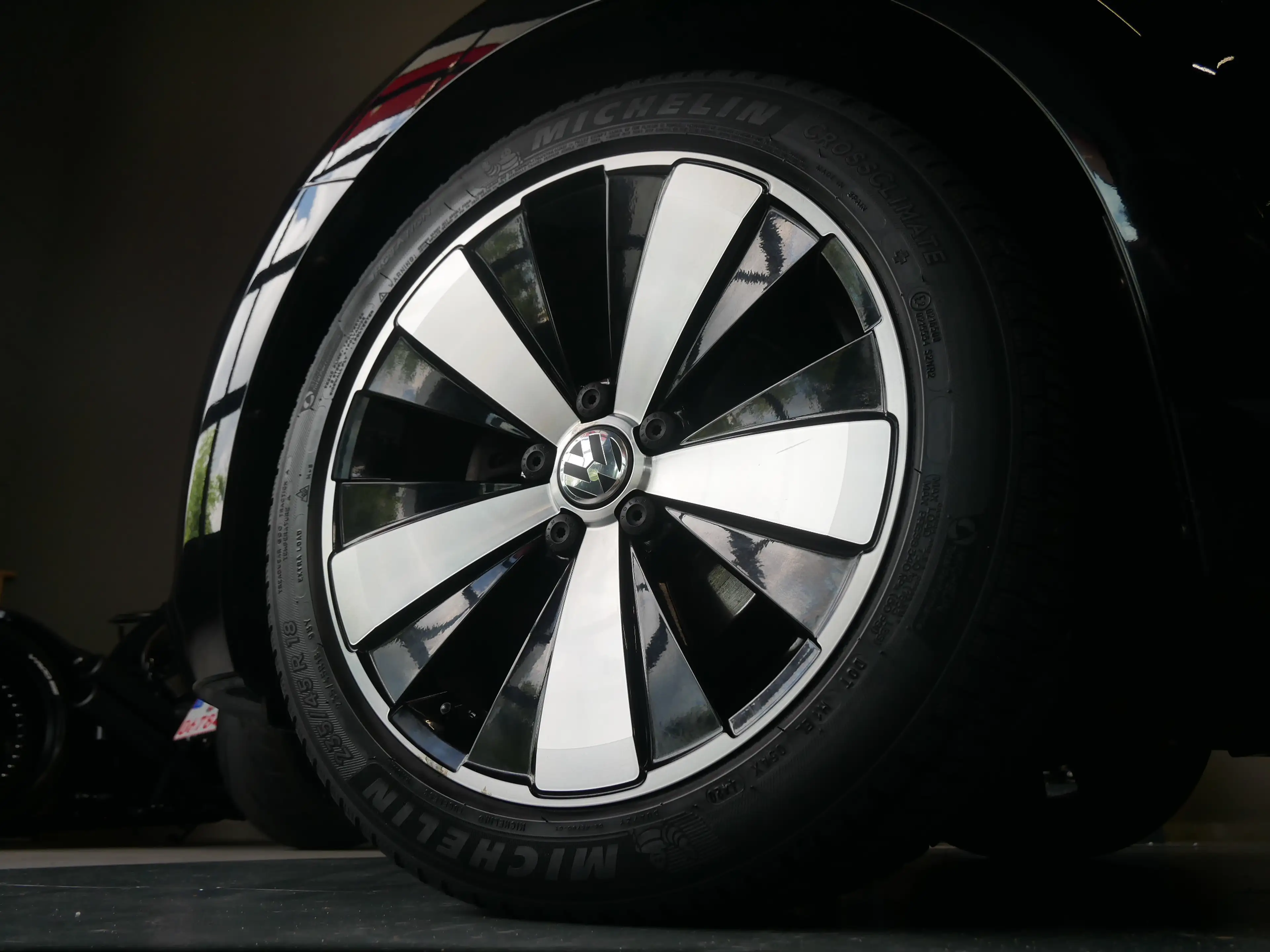 Volkswagen Beetle Exclusive Design BMT Bi-Xenon Temp Cabrio — photo 9