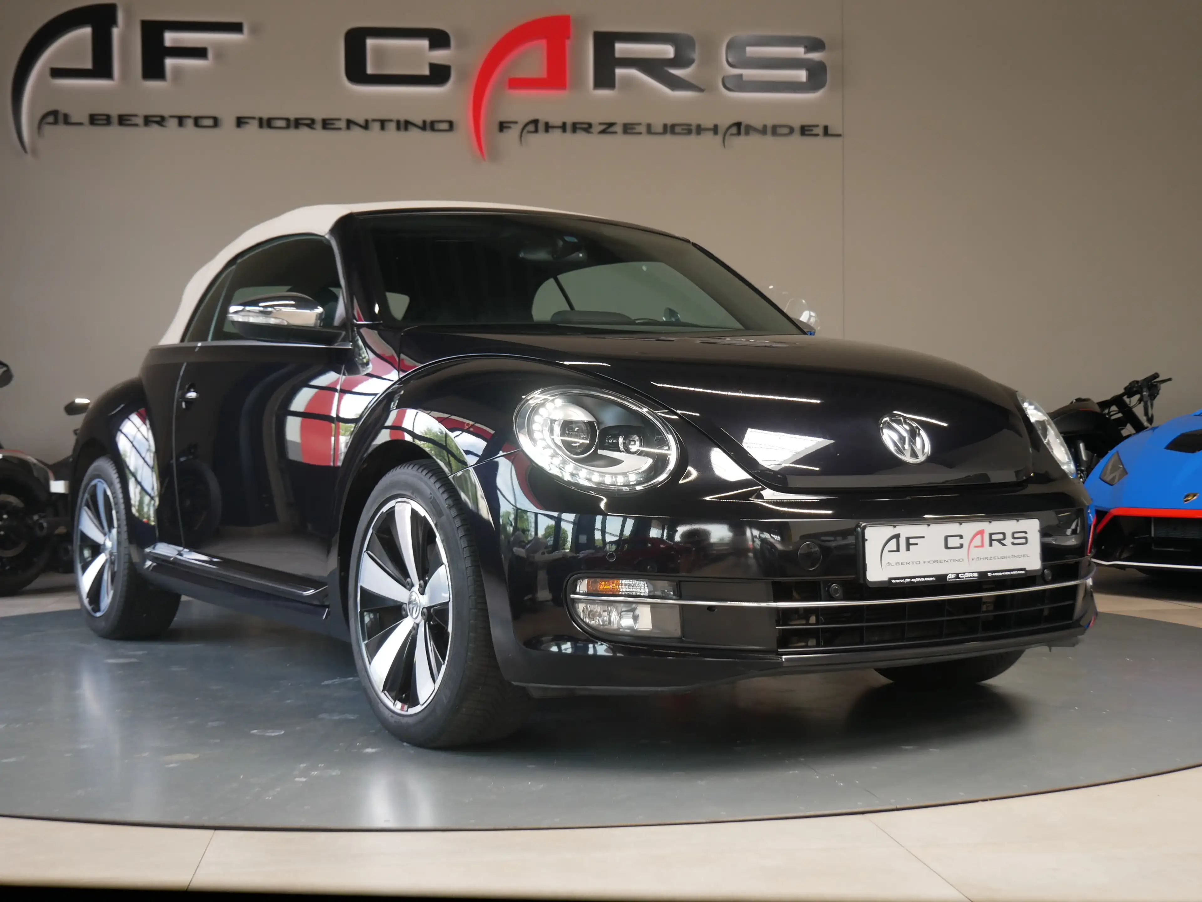 Volkswagen Beetle Exclusive Design BMT Bi-Xenon Temp Cabrio — photo 7
