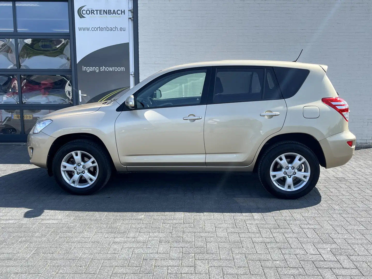 Toyota RAV 4 2.0 VVTi Dynamic | Cruise control | Metallic | Aut Бежевый  - 2