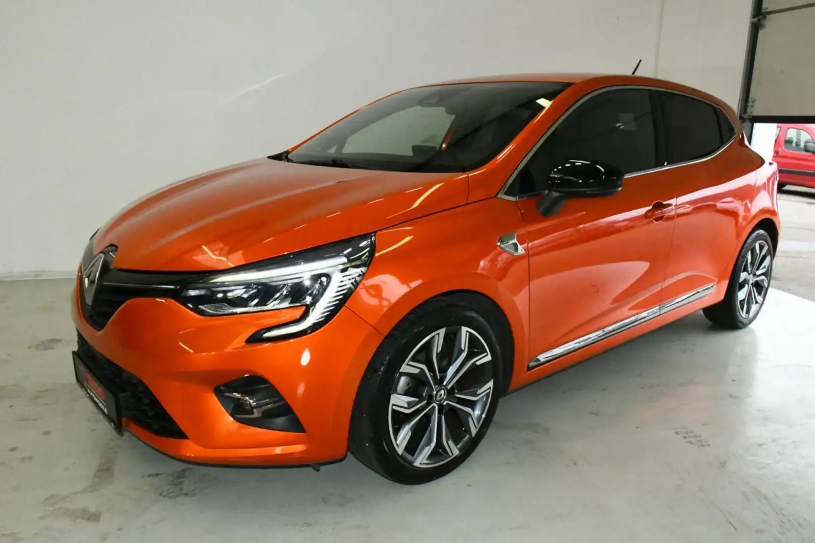 Renault Clio TCE Edit. One APP*KEY*BOSE*NAV*CAM*LK.HZ*BT Klima Orange - 2