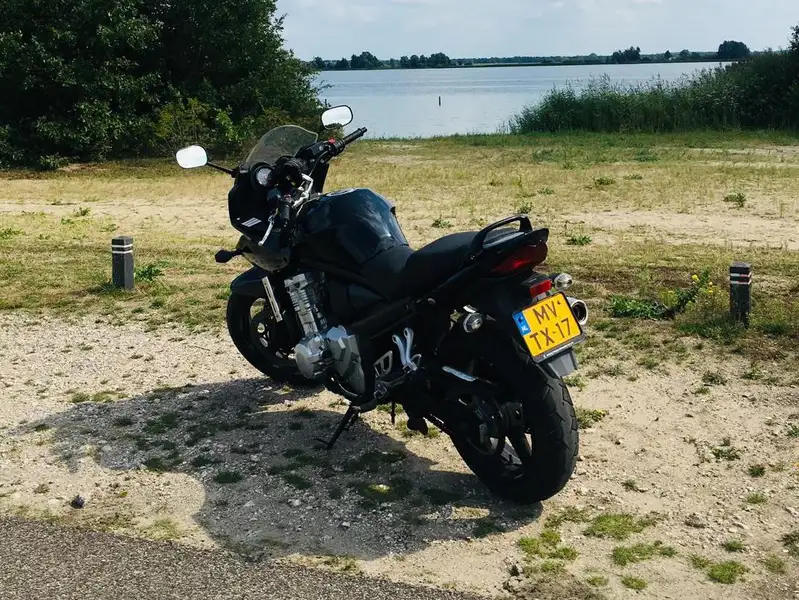 Suzuki BANDIT 650 - foto 2