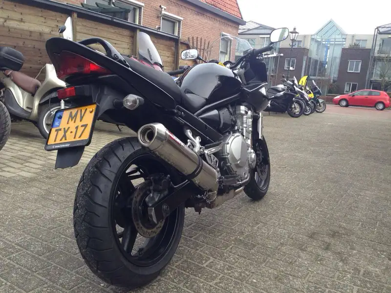 Suzuki BANDIT 650 - foto 3