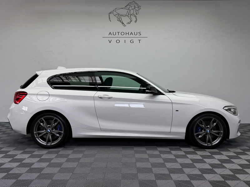 BMW 140 |No-OPF|Navi-Prof|LED|Keyless|BMW-History| — photo 4