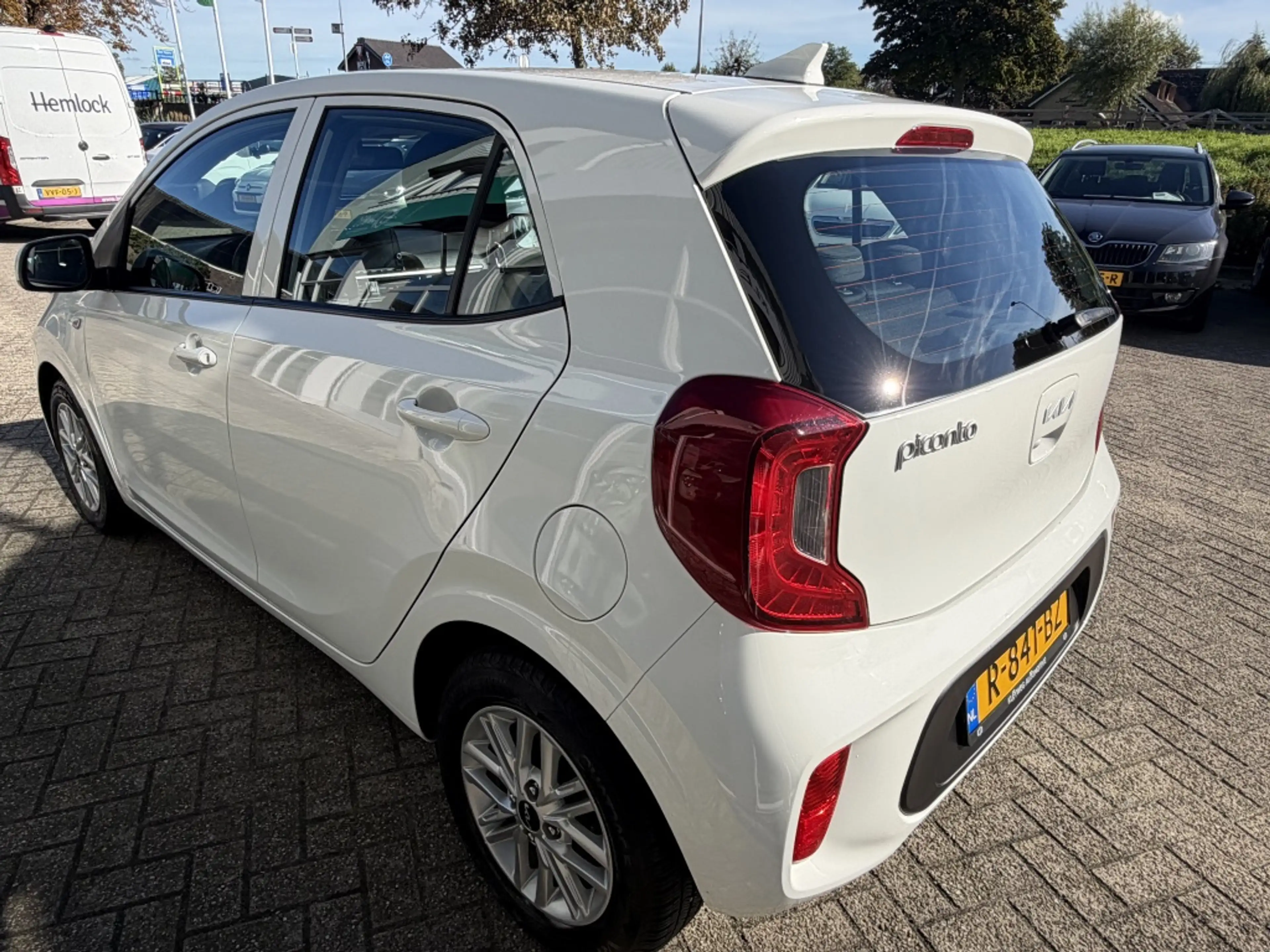 Kia Picanto 1.0 DPi Dynamicl. 5p, Carplay, Camera, Lm velg, Na — photo 9