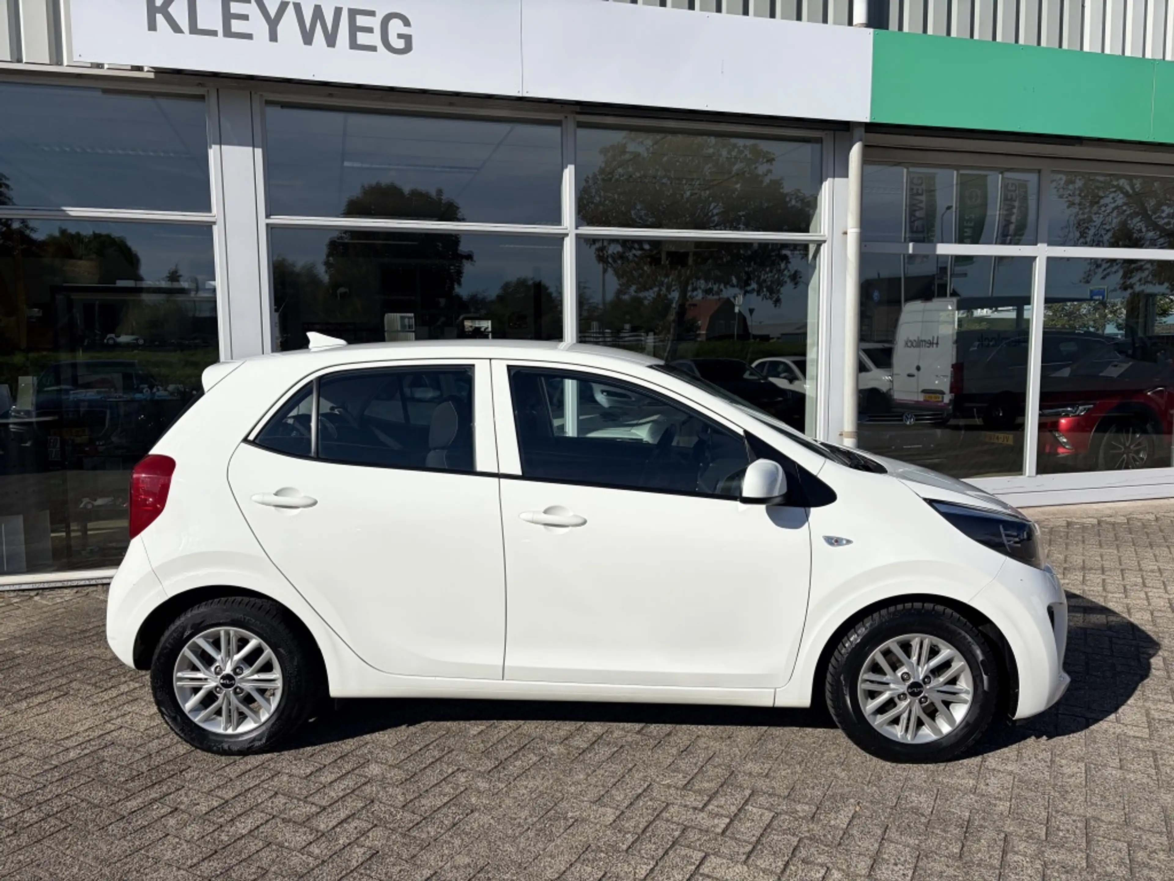 Kia Picanto 1.0 DPi Dynamicl. 5p, Carplay, Camera, Lm velg, Na — photo 6