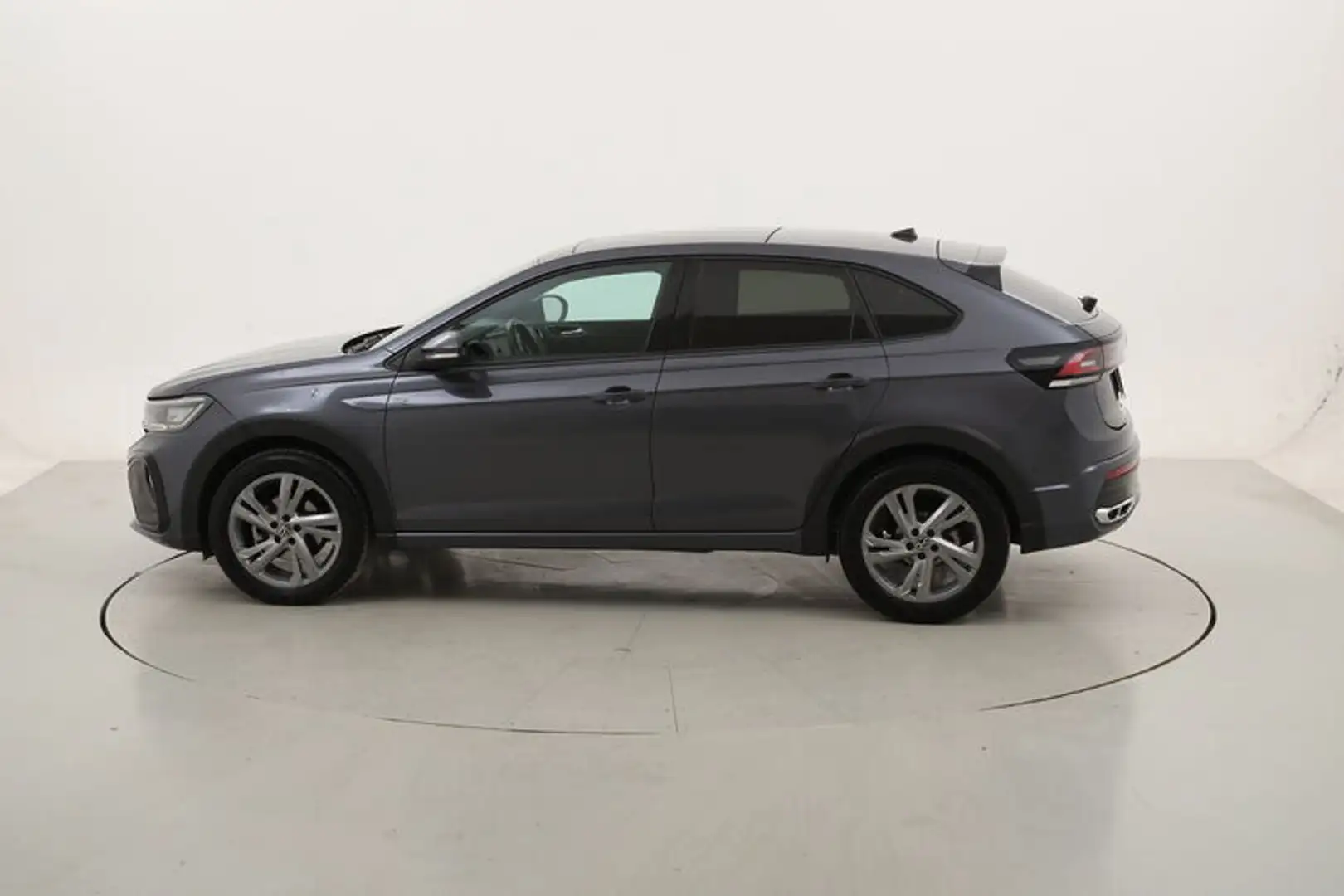 Volkswagen Taigo R-Line DSG 1.0 Benzina 115CV Grigio - 2