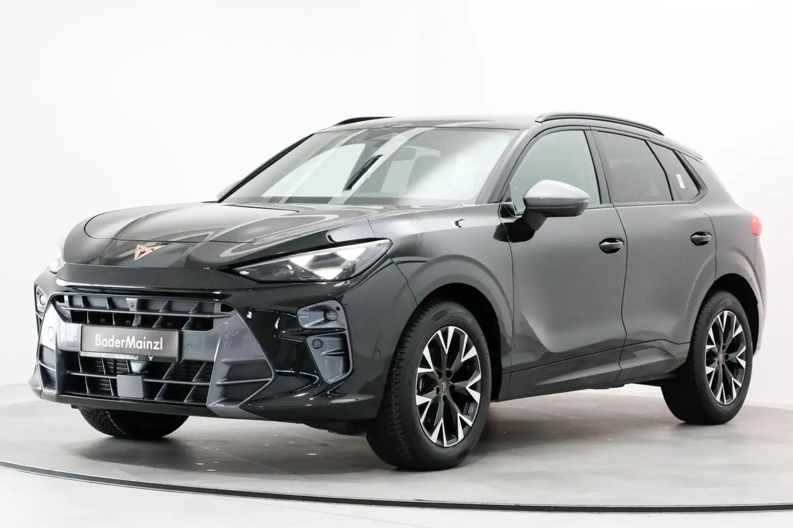 CUPRA Terramar 1.5 eTSI DSG Matrix HUD 360° ACC Navi Schwarz - 2