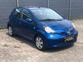 Toyota Aygo (X) 1,0 ckIN2U Automatik 5-türig Blau - thumbnail 3