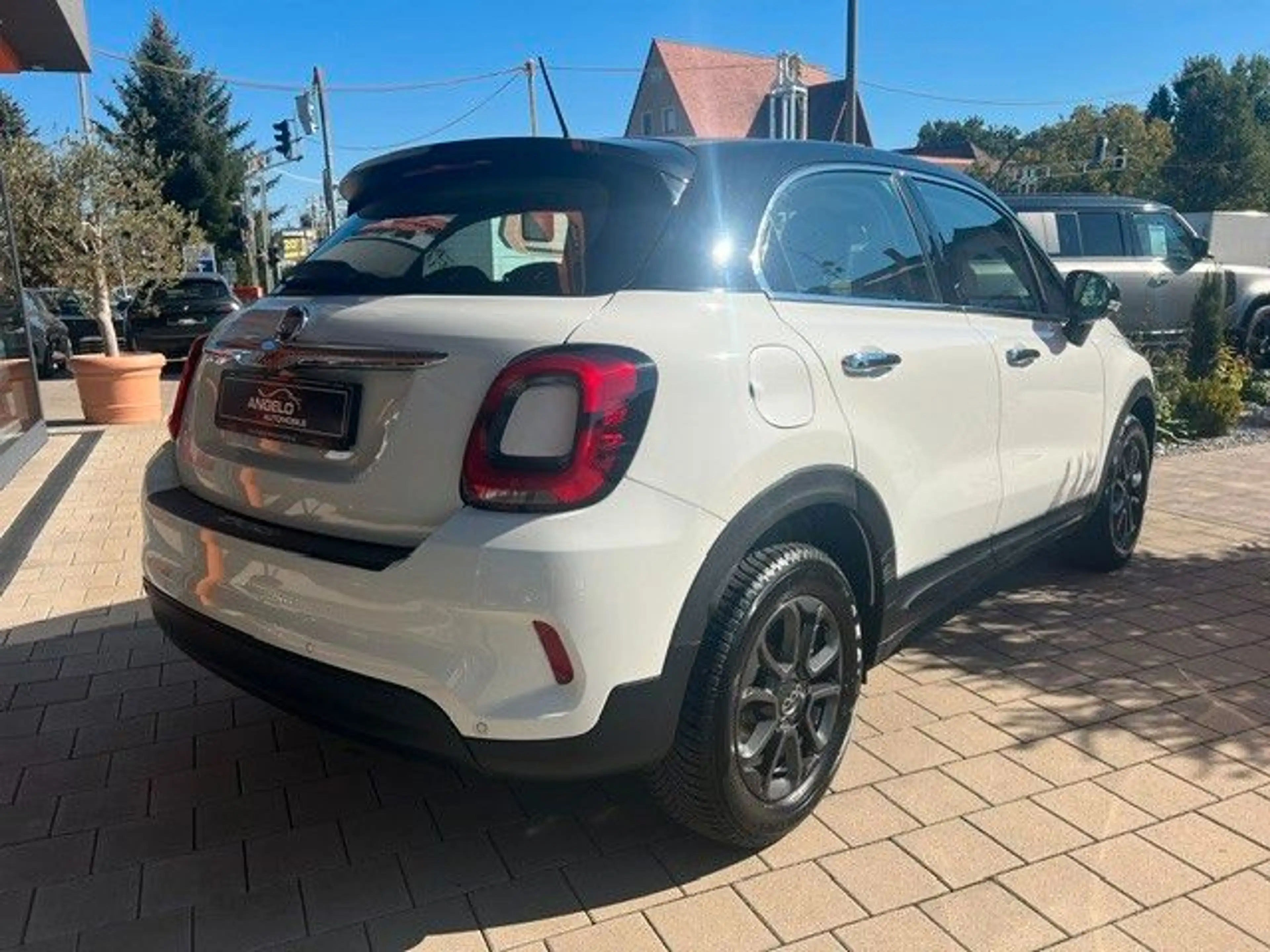 Fiat 500X 1,0 Turbo 120th*Carplay*Navi*LED*Allwetter* — photo 5