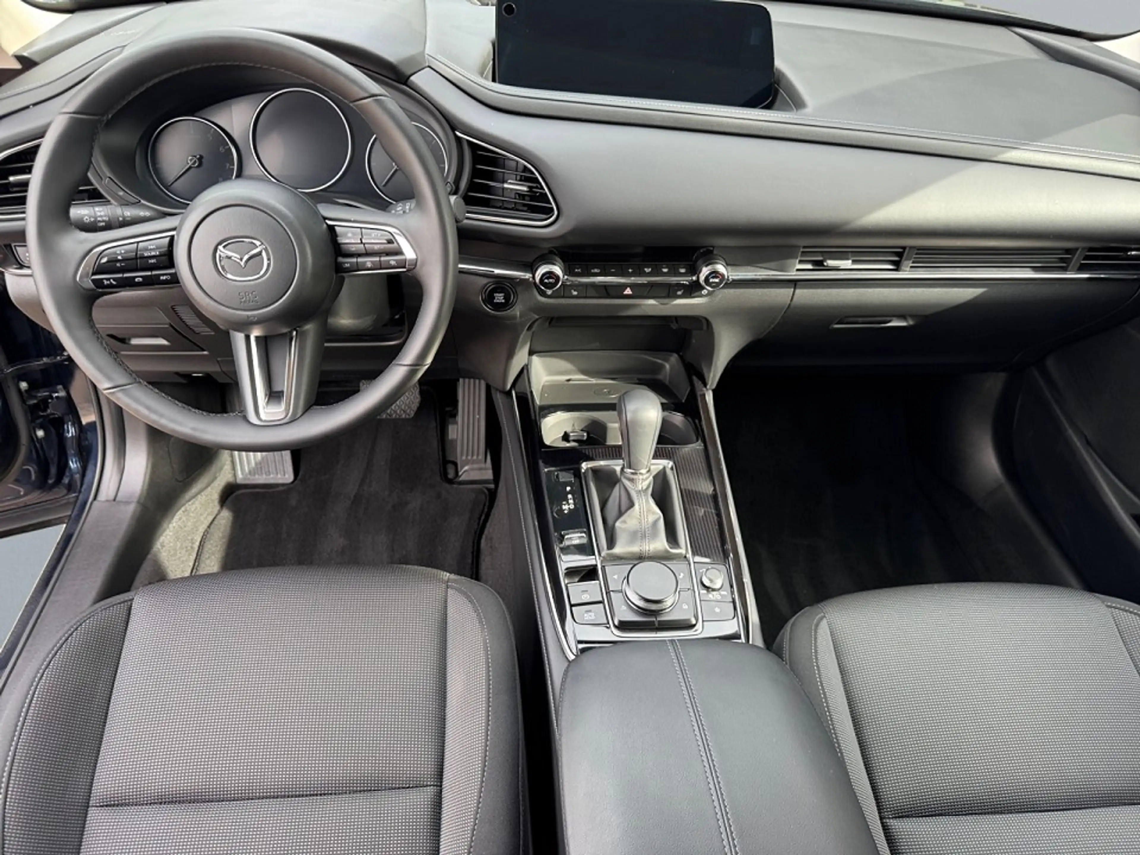 Mazda CX-30 2.5L e-SKYACTIV G 140ps Centre-Line Daso Paket — photo 12