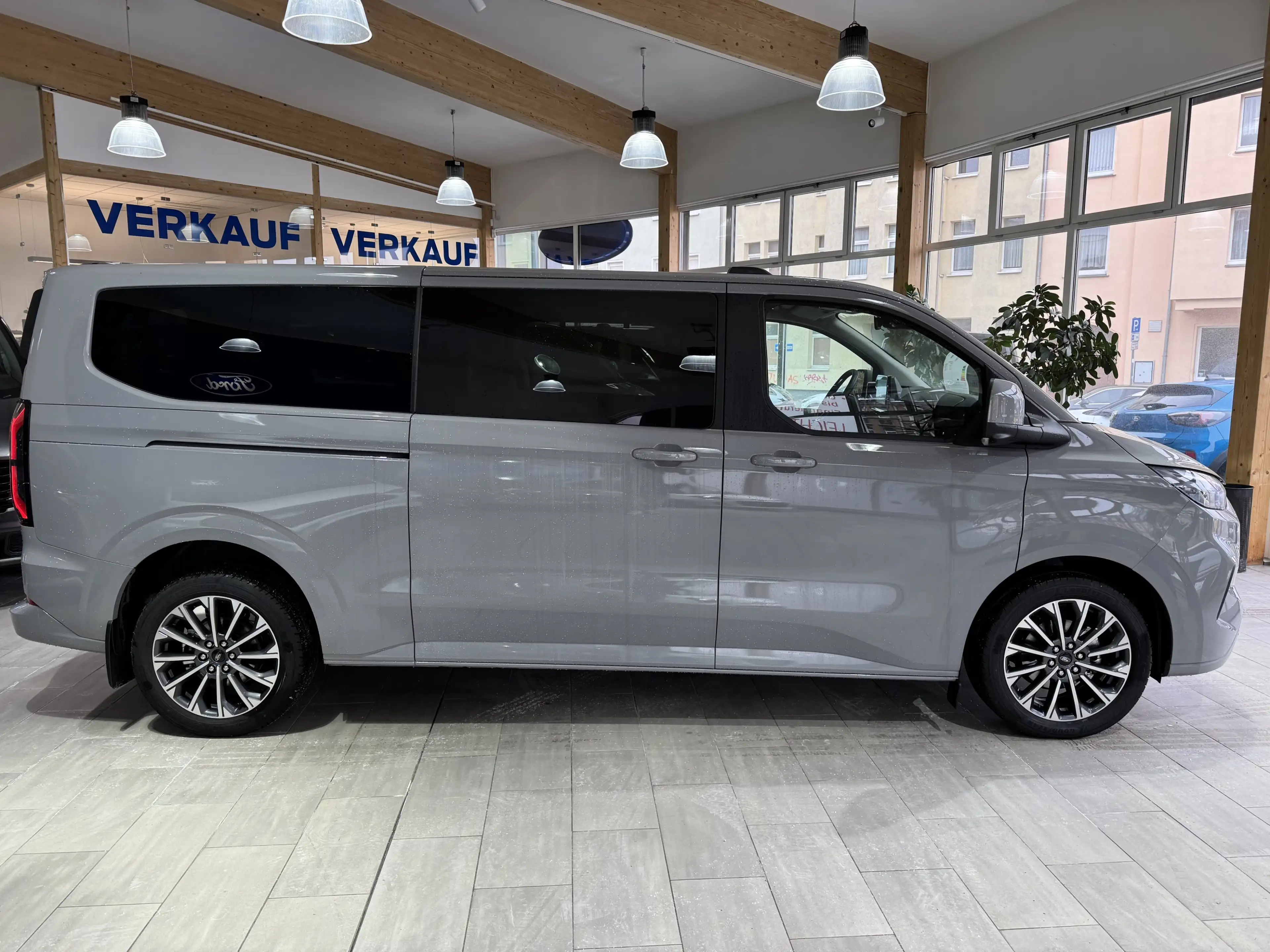 Ford Tourneo Custom 2.0 L2 Titanium X AWD Vollausstattung* — photo 4