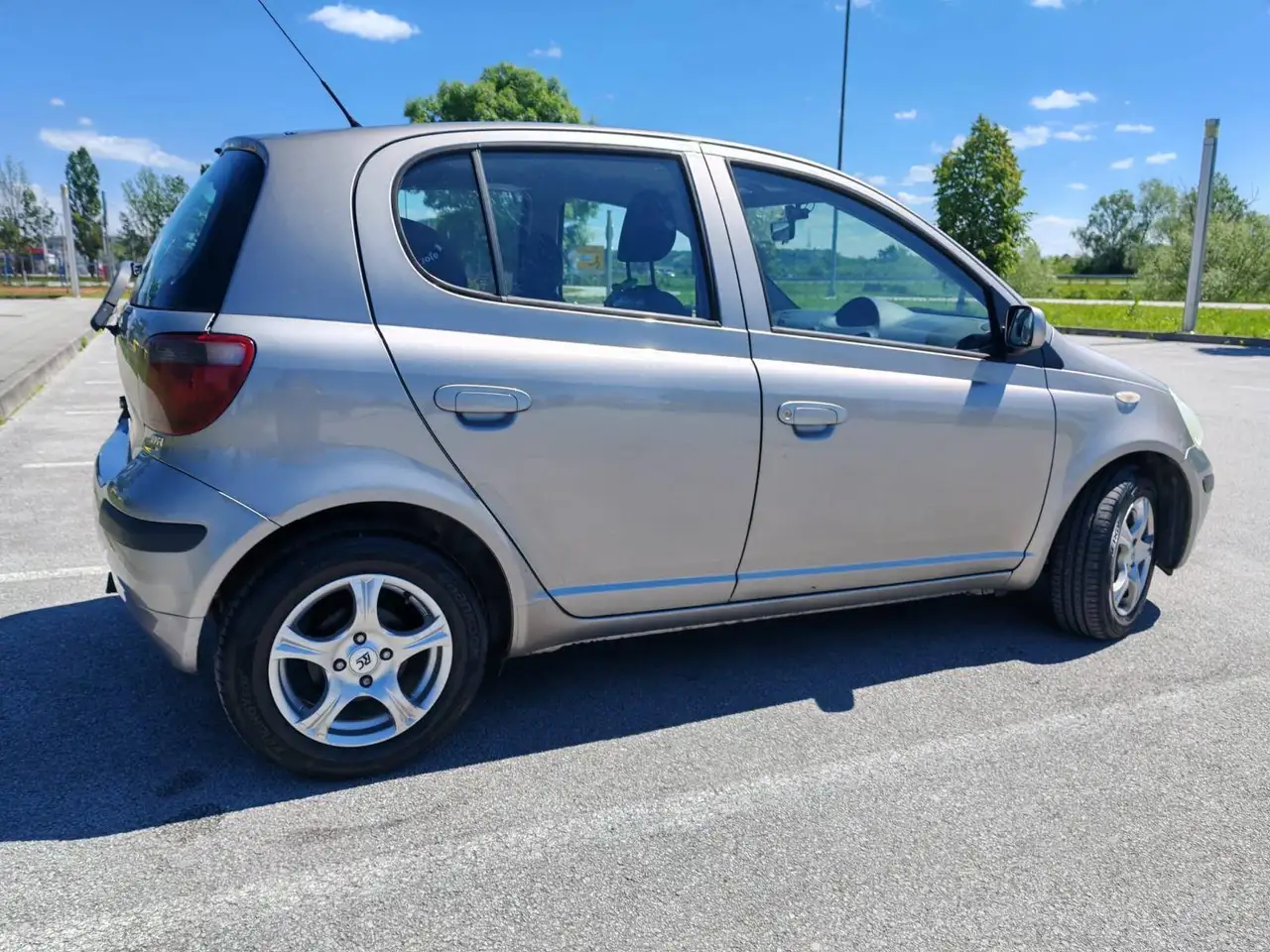 Toyota Yaris 1.0 VVT-i