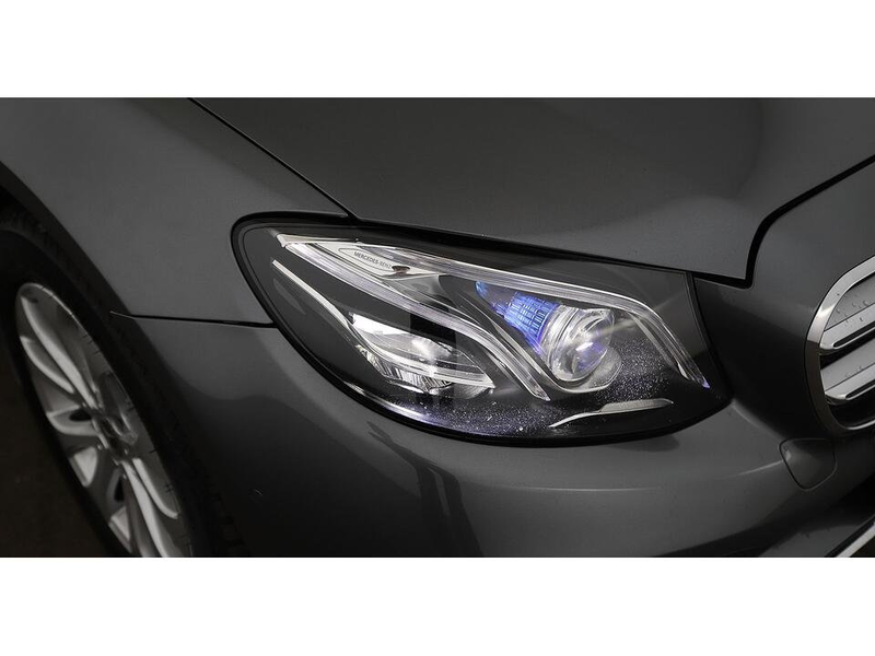 Mercedes-Benz E 220 d 4Matic Avantgarde Aut LED 360-CAM SKY NAV — photo 10