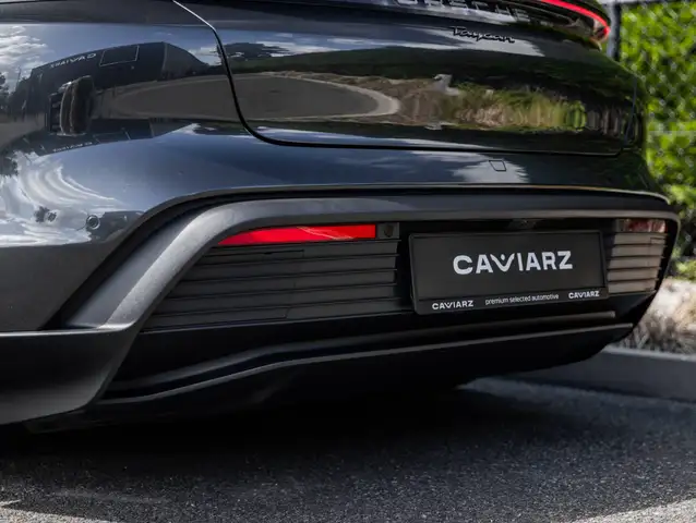 Porsche Taycan view 29