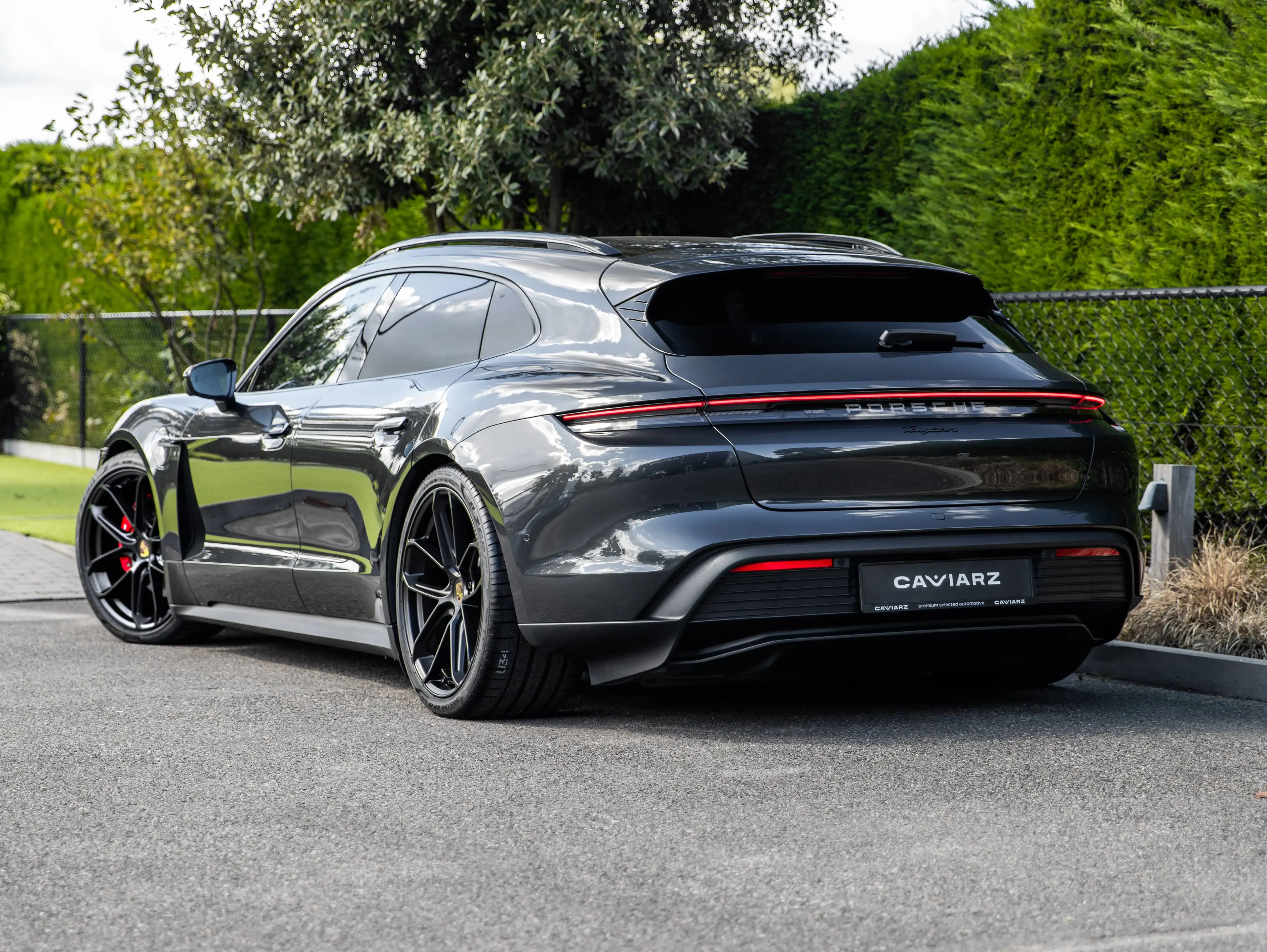 Porsche Taycan ST FACELIFT BATT+/PANO/AIR/21"/HDMATRIX/CHRONO/ENTRY/360/INNO/14W/BOSE — photo 2