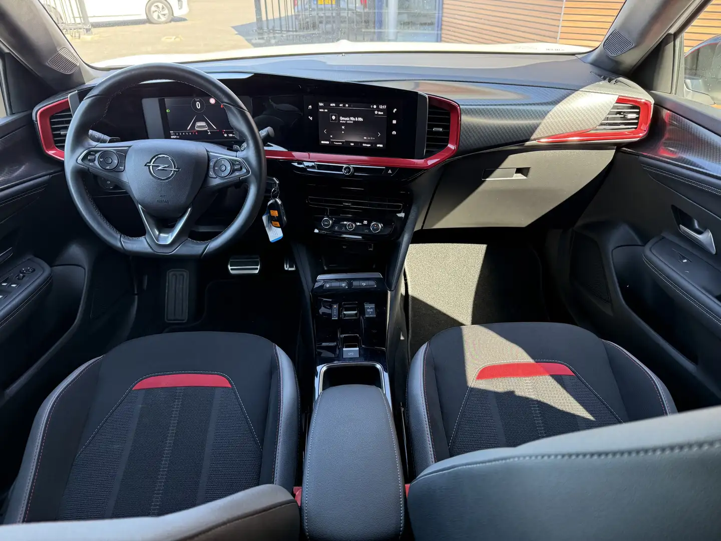 Opel Mokka 1.2 Turbo Level 4 LED / Carplay / Camera / Clima / Wit - 2