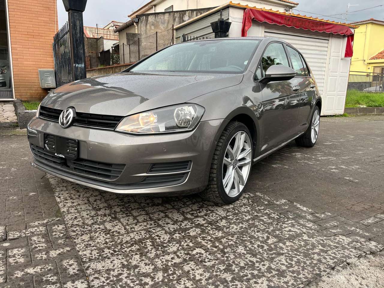 Volkswagen Golf Volkswagen Golf 1.6 TDI 5p. Highline BlueMotion Technology