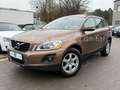 Volvo XC60 2.4 D Momentum DRIVe/1.Hand/S-Heft/Pano Braun - thumbnail 2