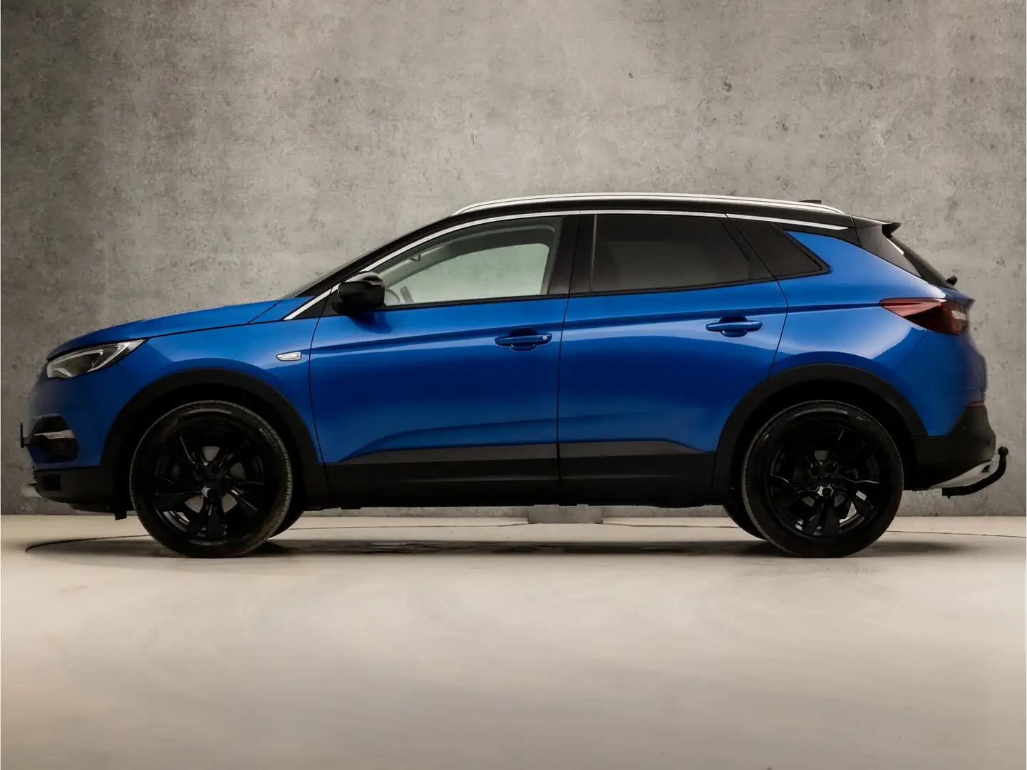 Opel Grandland X 1.2 Turbo Business Executive Automaat (APPLE CARPL Blauw - 2