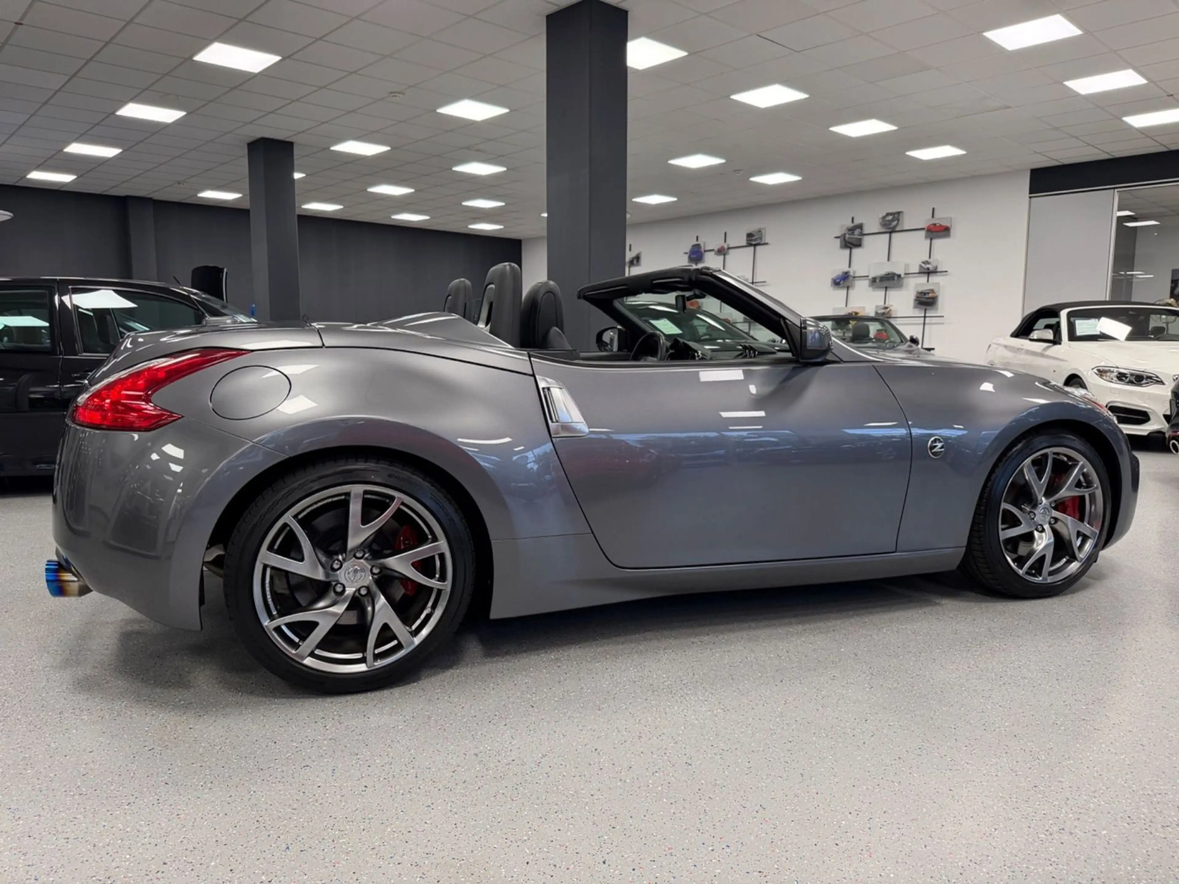 Nissan 370Z Roadster Pack|Aut.|16983km|Invidia|Garantie — photo 11