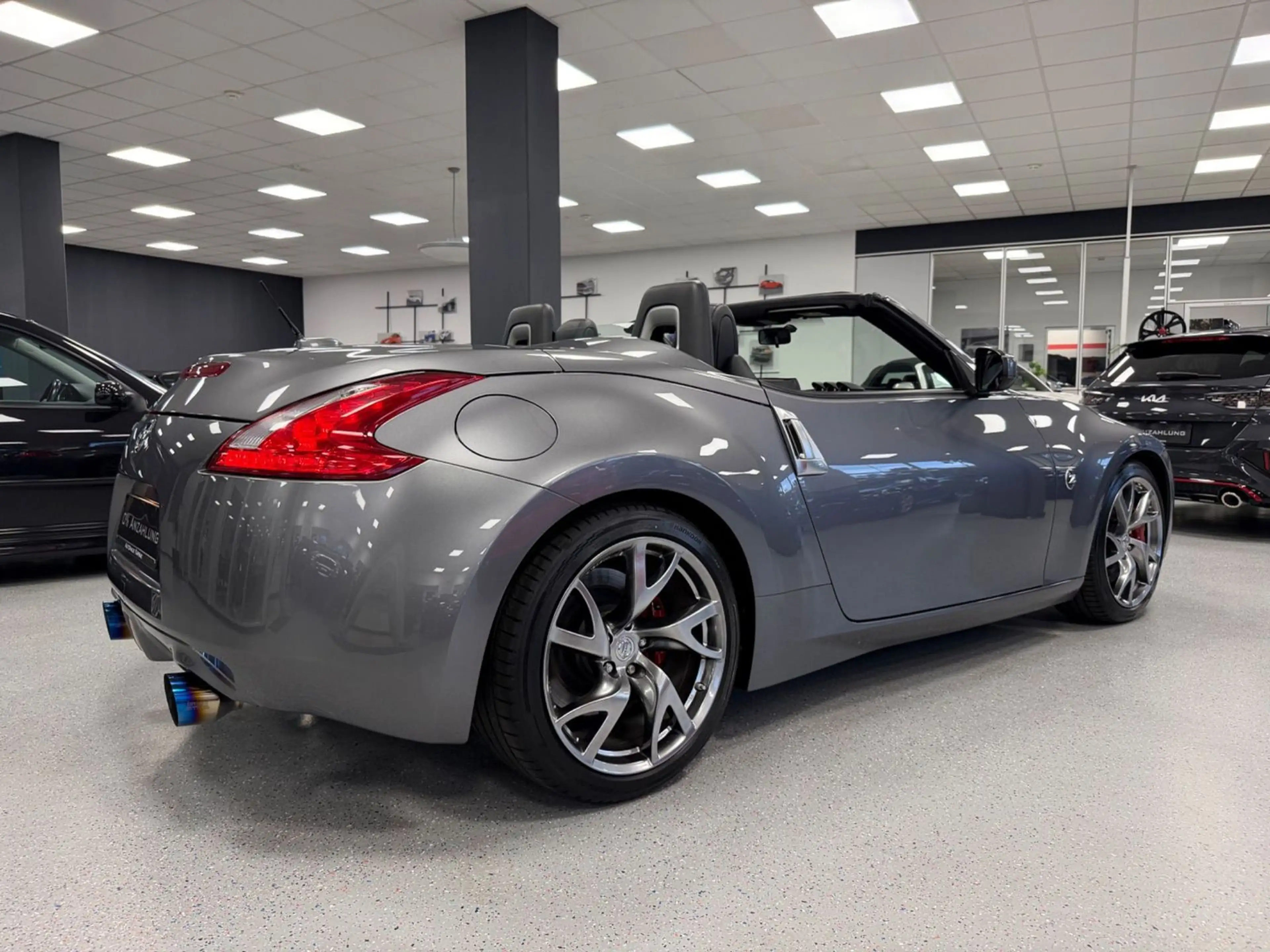 Nissan 370Z Roadster Pack|Aut.|16983km|Invidia|Garantie — photo 12