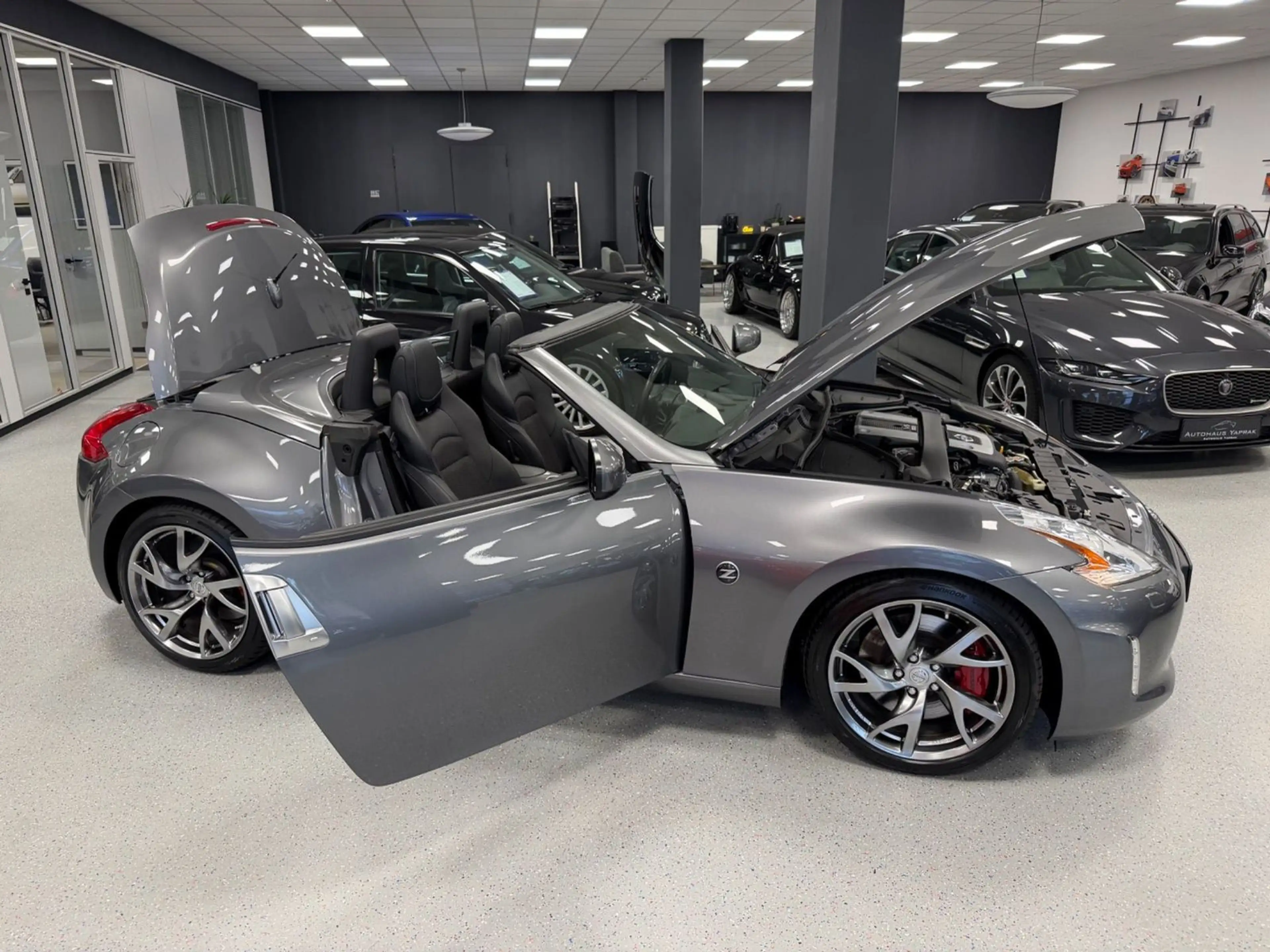Nissan 370Z Roadster Pack|Aut.|16983km|Invidia|Garantie — photo 3
