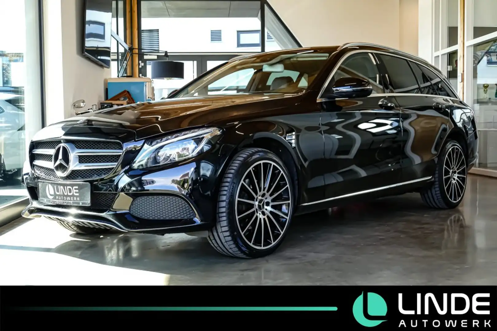 Mercedes-Benz C 200 T 4Matic |LEDER|NAVI|LED|PANO.|SHZ|19 ALU Siyah - 1