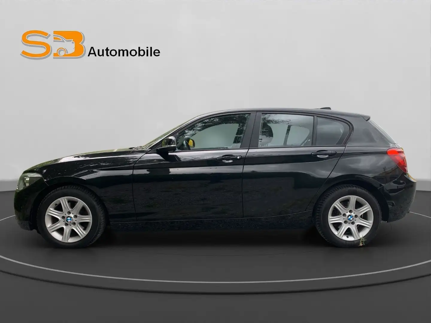 BMW 118 1 Lim. 5-trg. 118 i*TÜV 01/27*Navi*PDC*SHZ* Zwart - 2