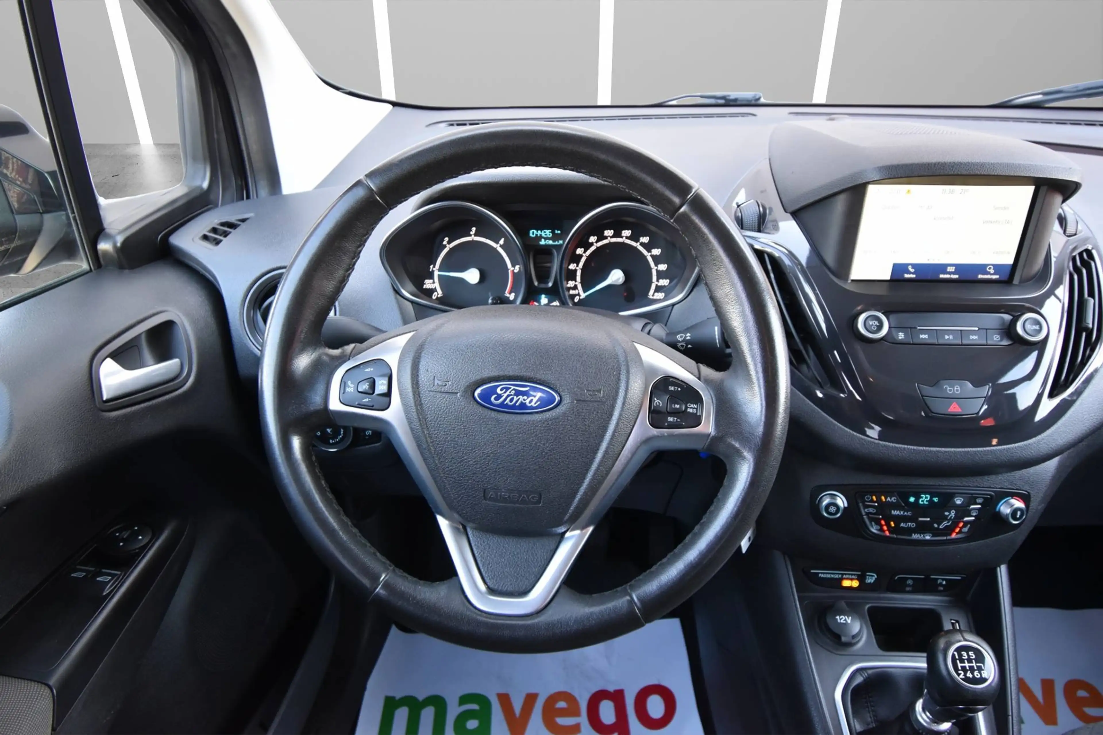 Ford Tourneo Courier 1,5 TDCi Titanium Start/Stop ***SERVICEHEFT*ERSTBESITZ** — photo 15