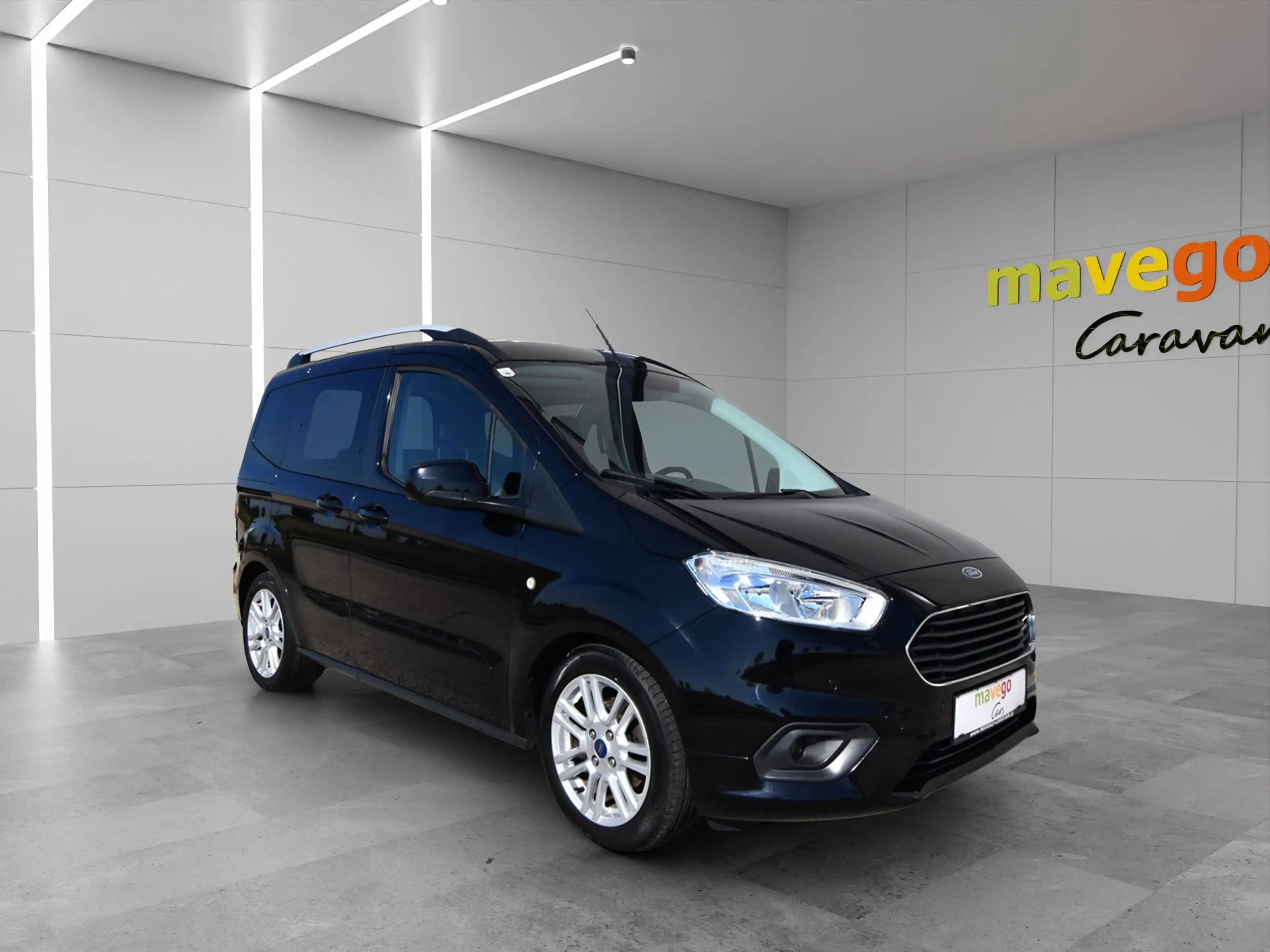 Ford Tourneo Courier 1,5 TDCi Titanium Start/Stop ***SERVICEHEFT*ERSTBESITZ** — photo 8