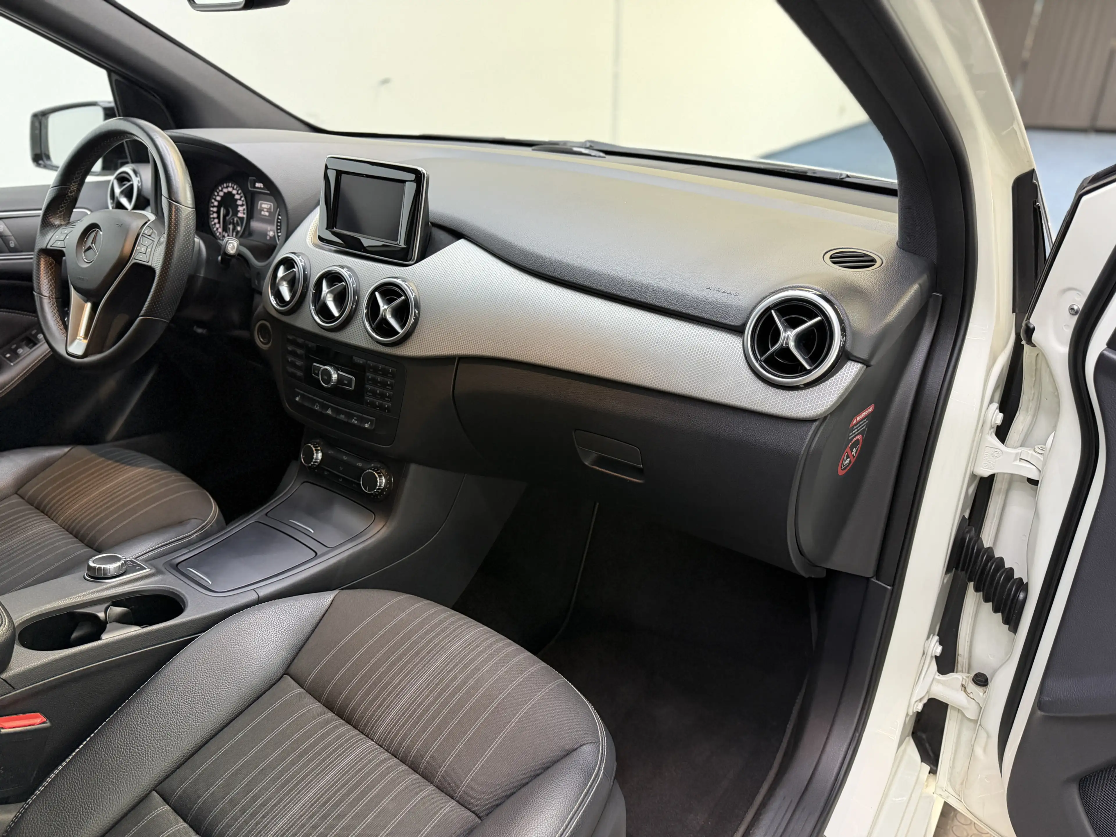 Mercedes-Benz B 200 AMG|LED|3J.Garantie|Automatik|TOP|KLIMA| — photo 19