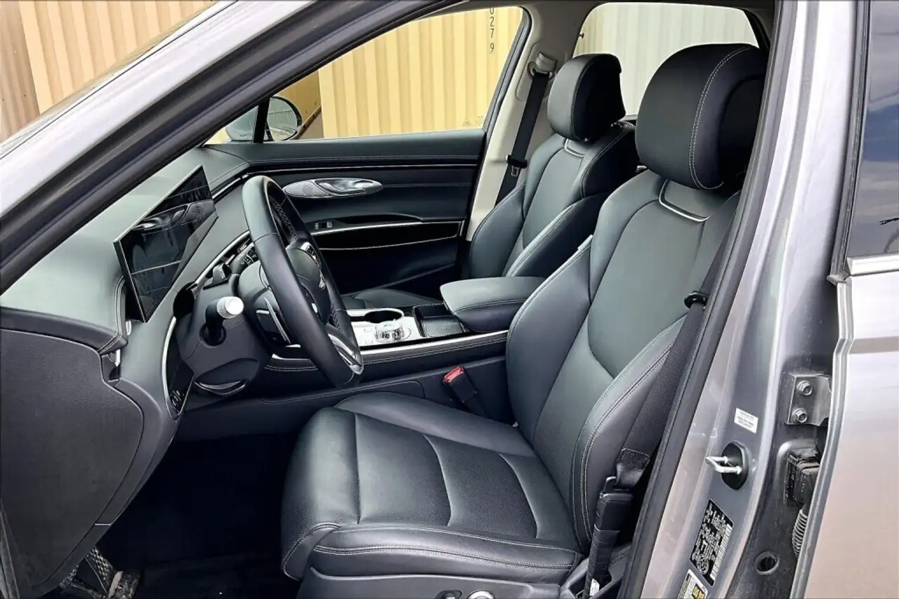 Genesis GV70 снимка Genesis GV70