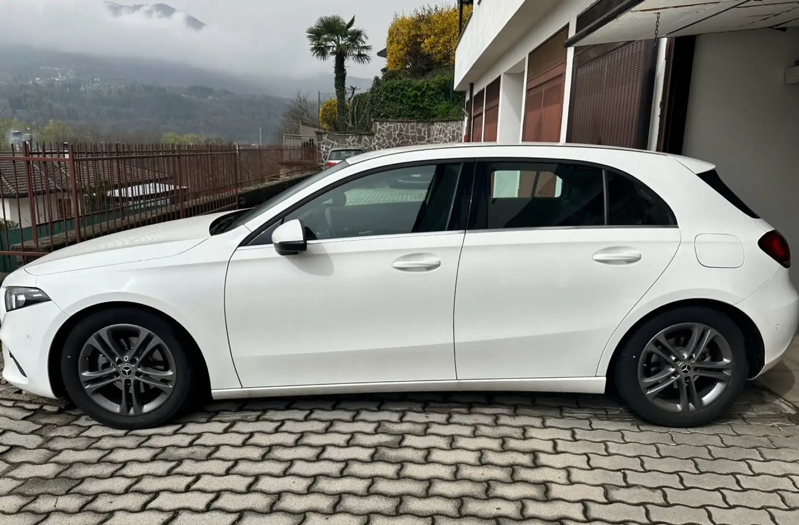 Mercedes-Benz A 180 D- Business extra automatica - 1