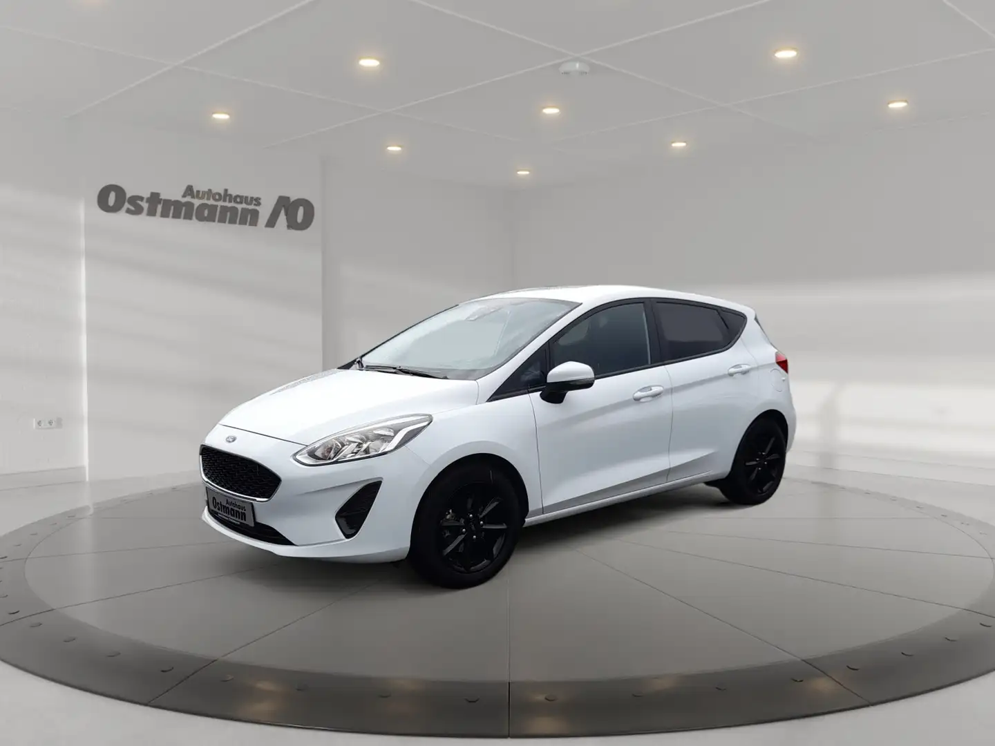 Ford Fiesta 1.1 Cool & Connect Matrix PDC SHZ Wit - 1