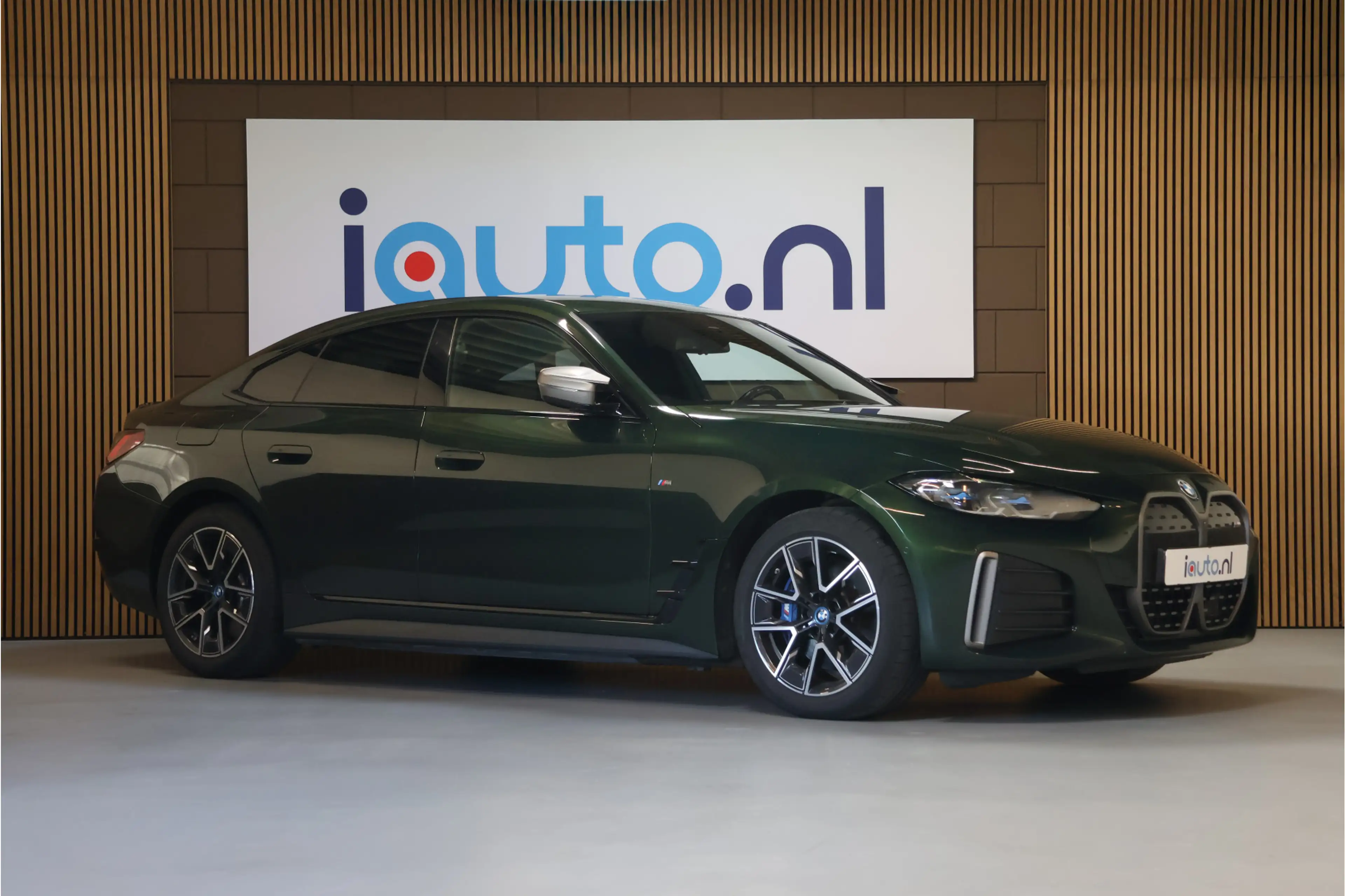 BMW i4 M50 84 kWh Laserlight/HUD/Keyless/360° Camera/ACC/ — photo 2