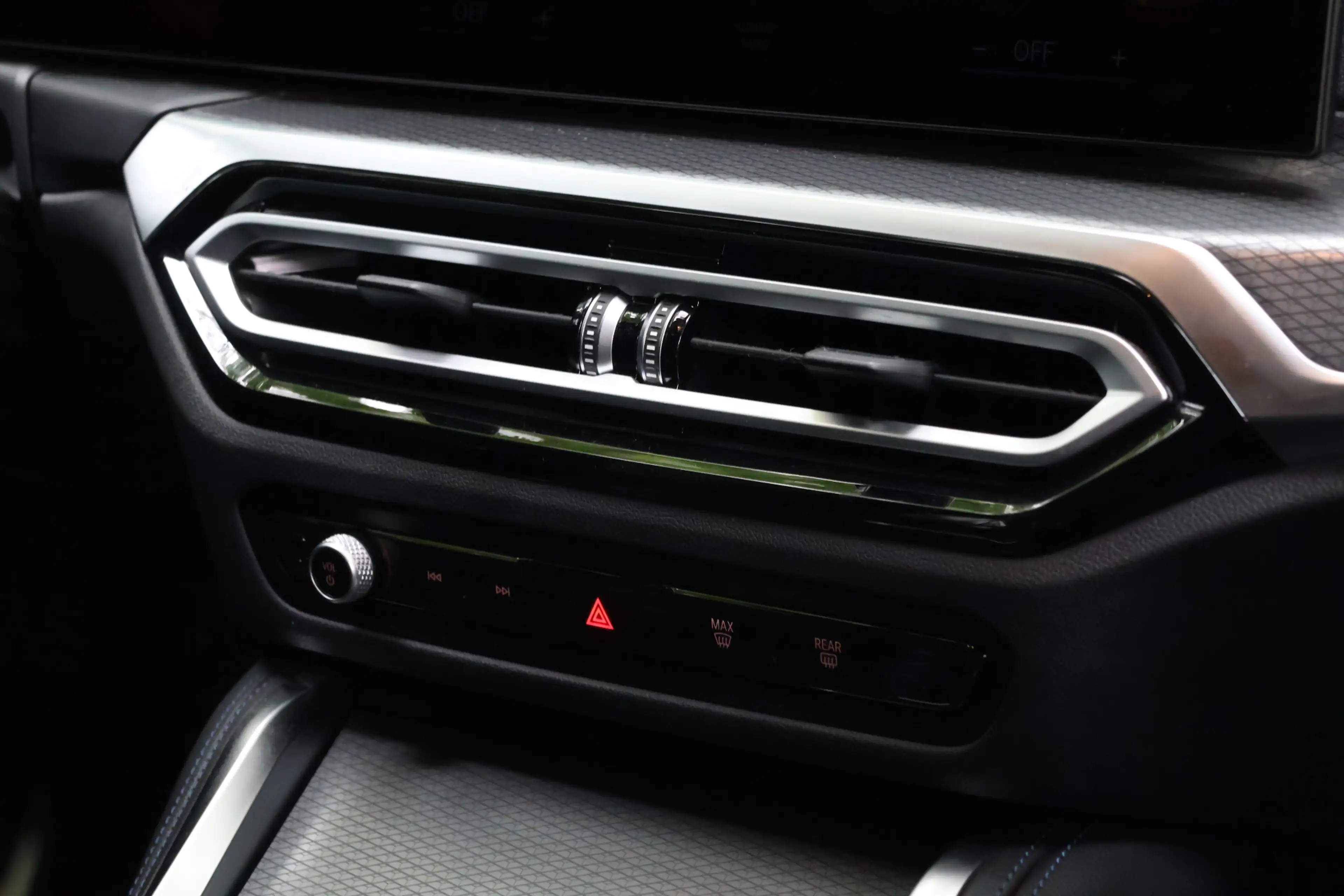 BMW i4 M50 84 kWh Laserlight/HUD/Keyless/360° Camera/ACC/ — photo 15