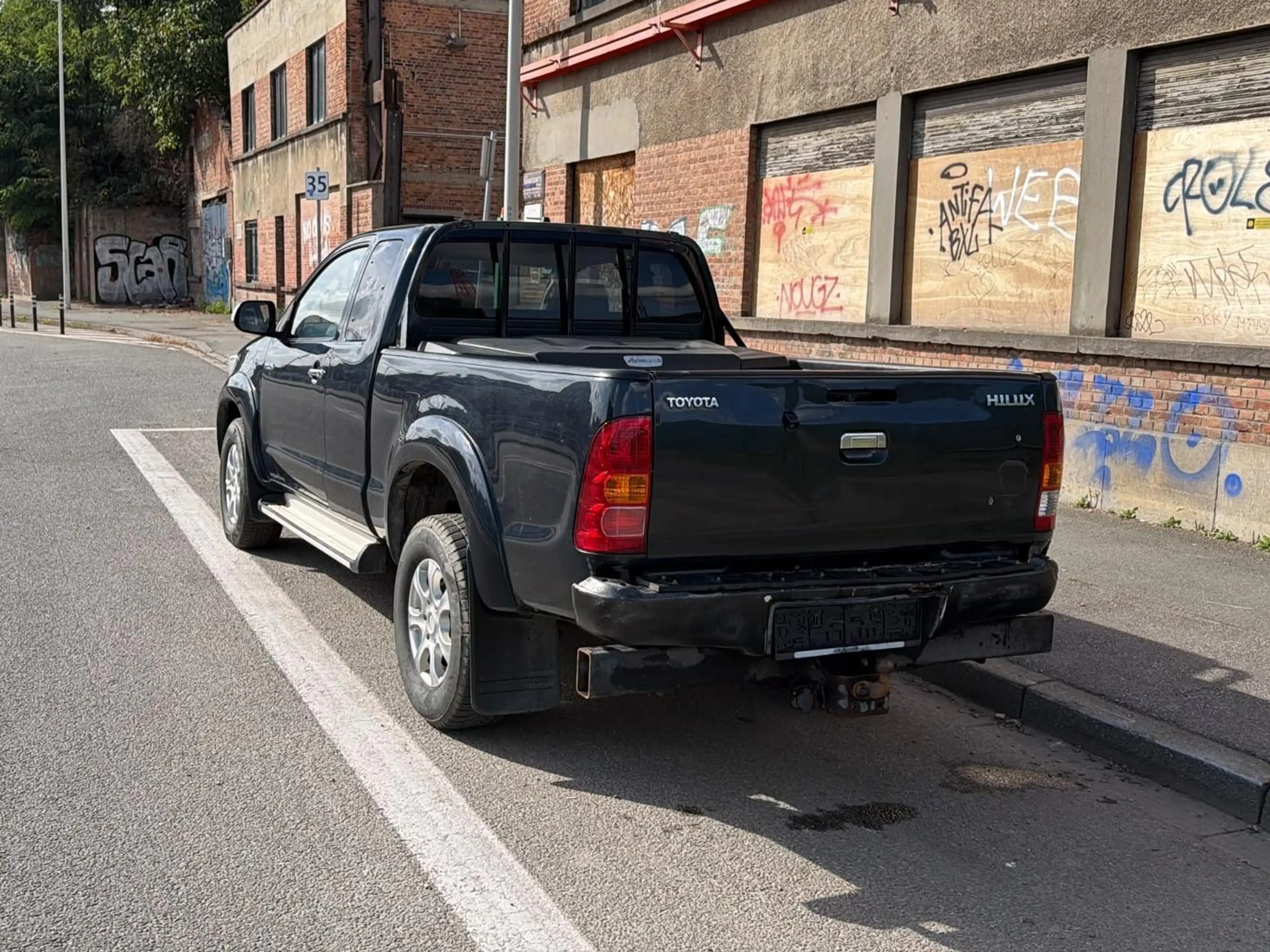 Toyota Hilux Hilux 2.5 D-4D 4WD S — photo 2