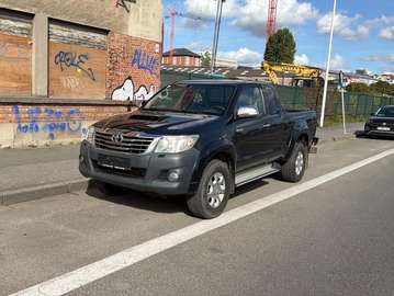 Hilux 2.5 D-4D 4WD S