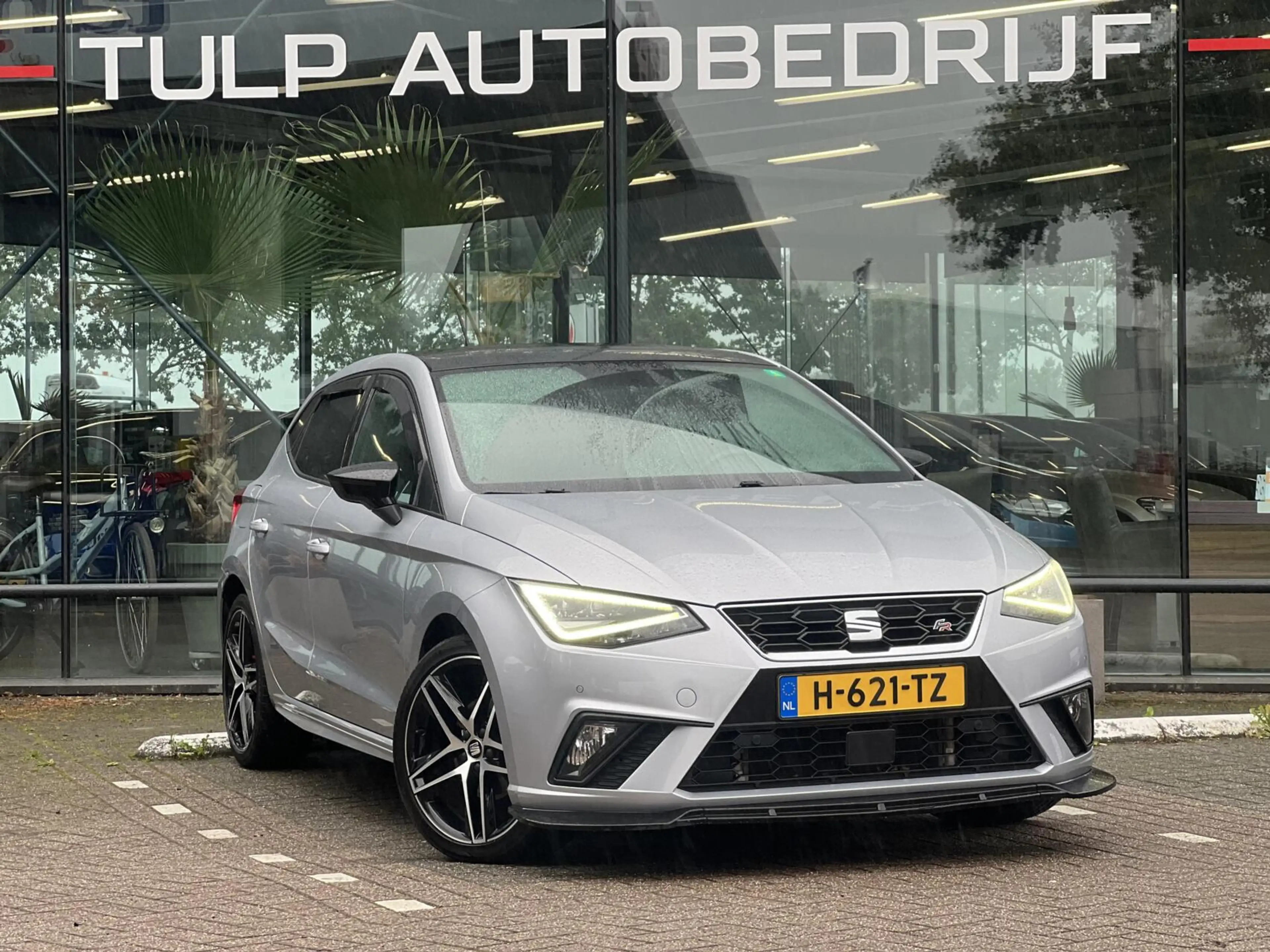 SEAT Ibiza 1.0 TSI FR Business Intense Beats Pano LED NL NAP — photo 2