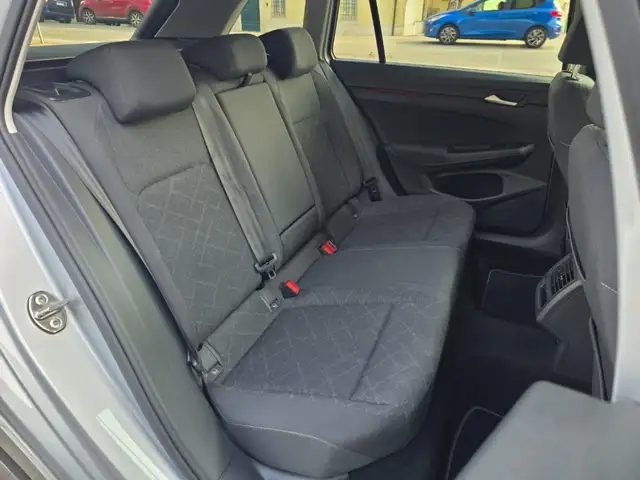 Volkswagen Golf view 11