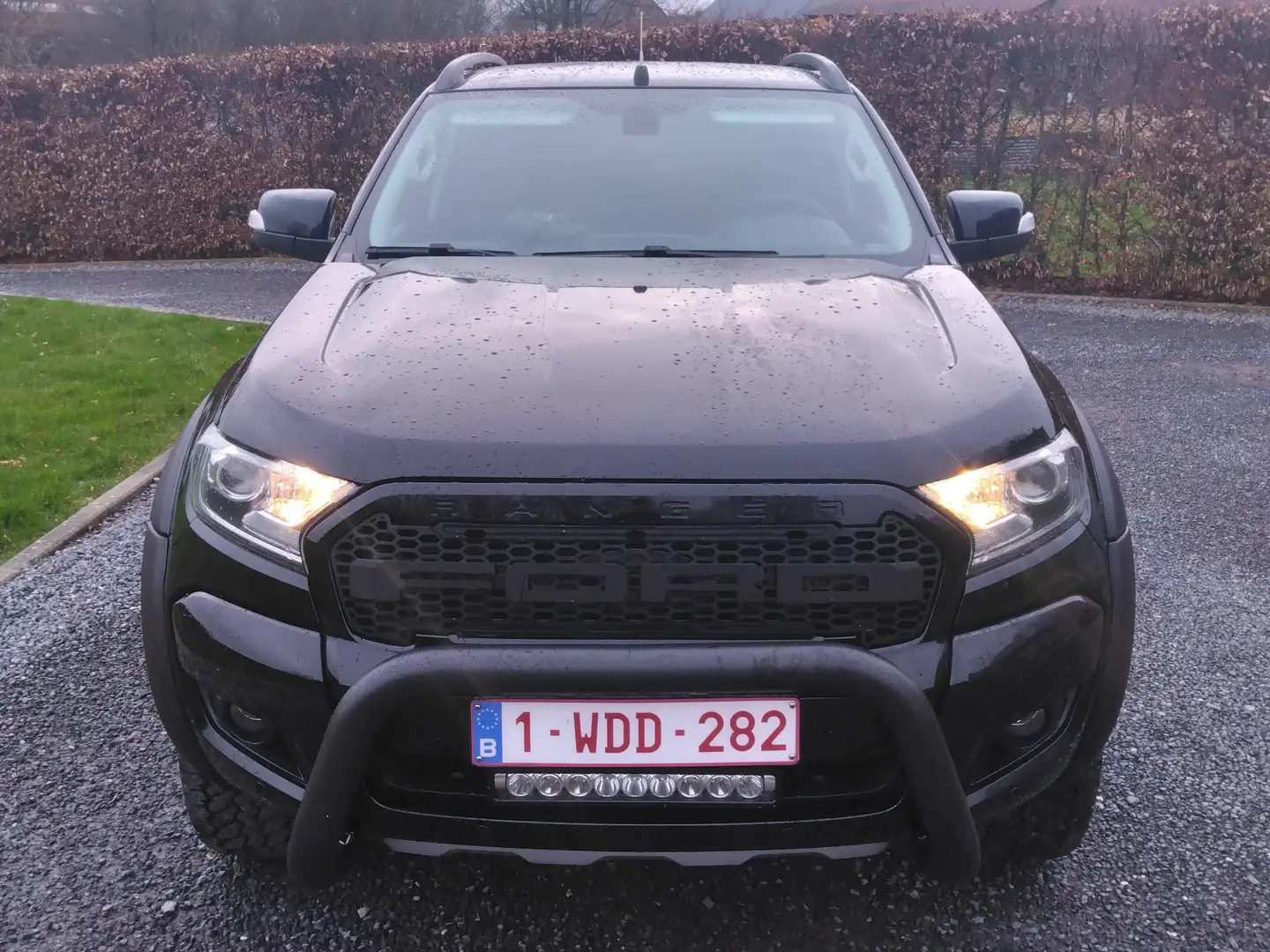 Ford Ranger 3.2 TD Black édition Limited (EU6.2) Zwart - 2