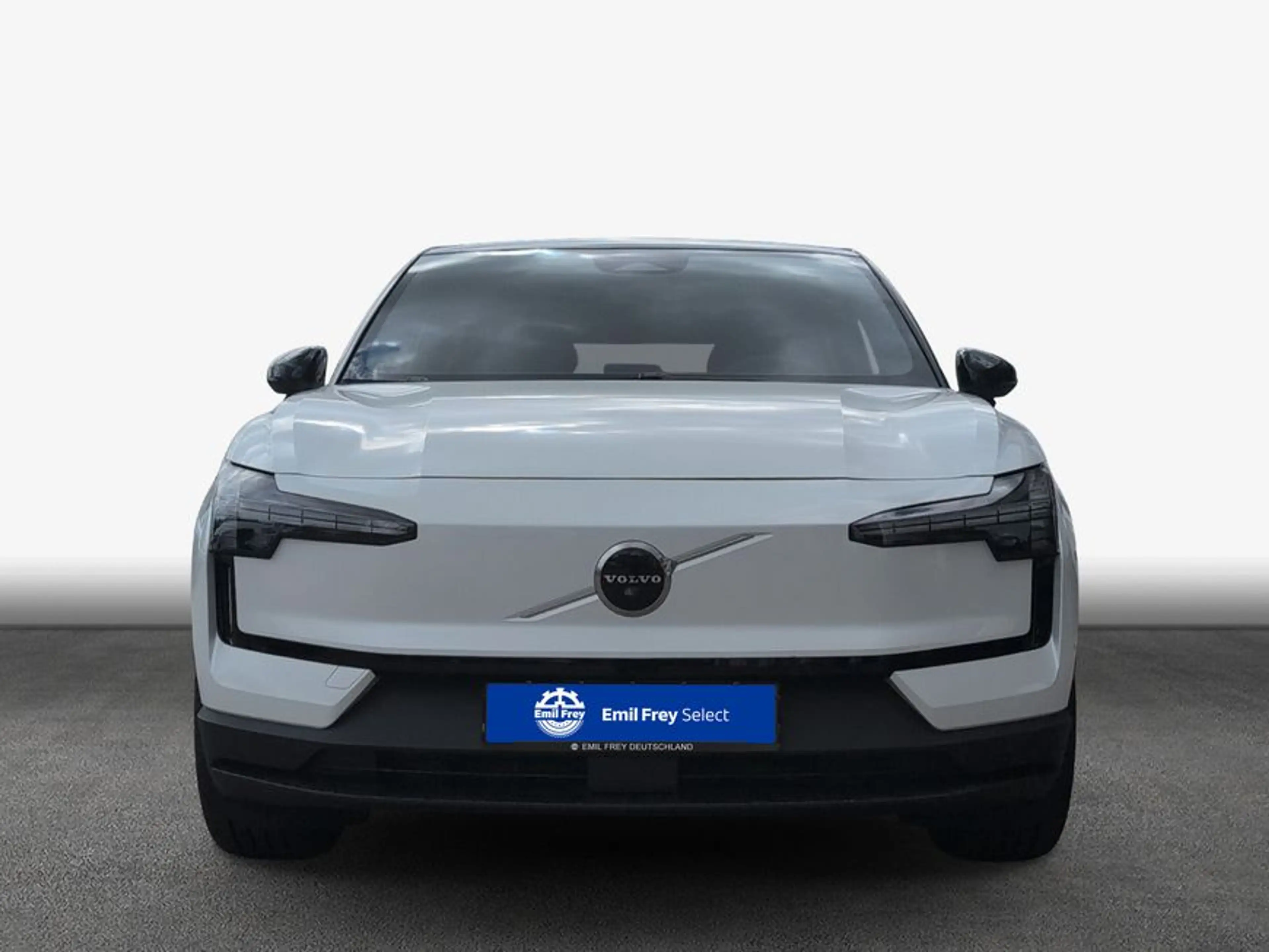 Volvo EX30 Single M. Extended Range RWD Ultra Pano — photo 3