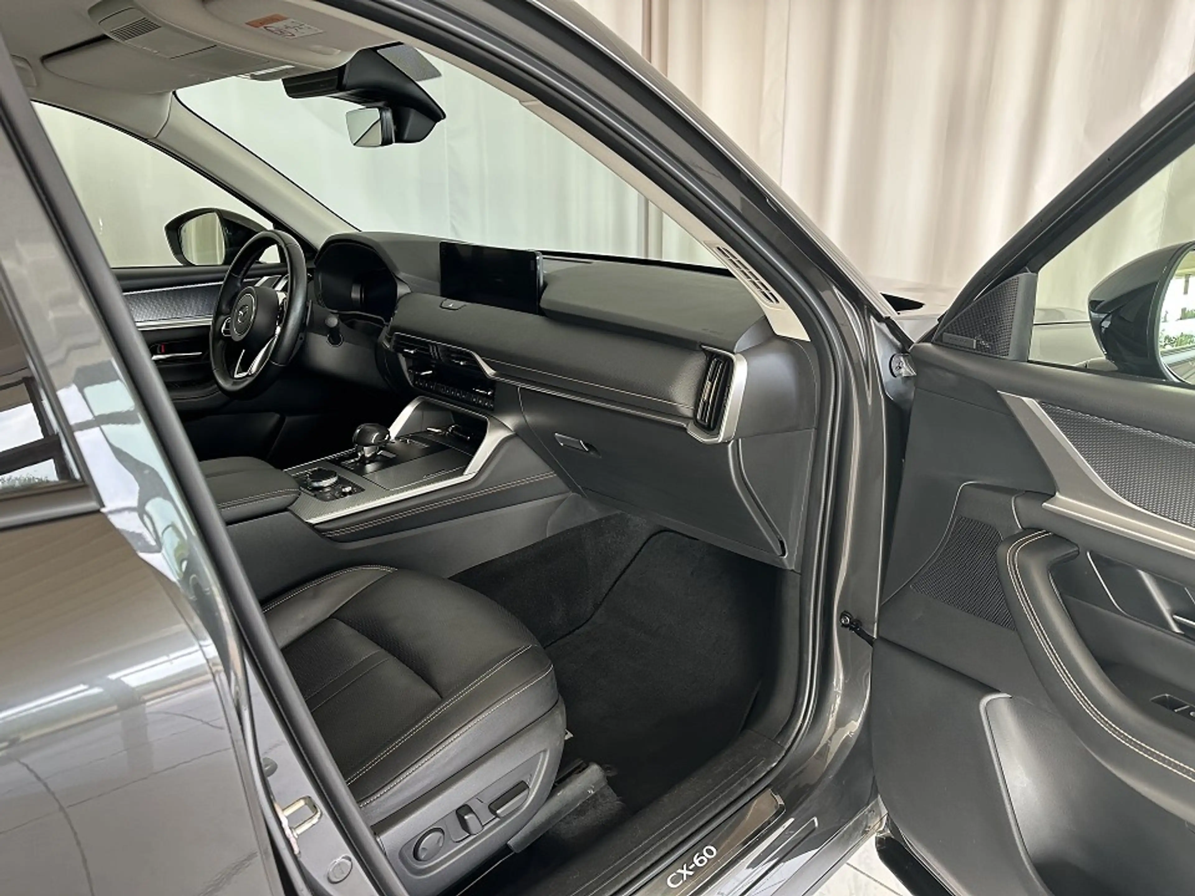 Mazda CX-60 2.5L e-Skyactiv PHEV Homura Hybrid AWD CON-P DRI-P — photo 14