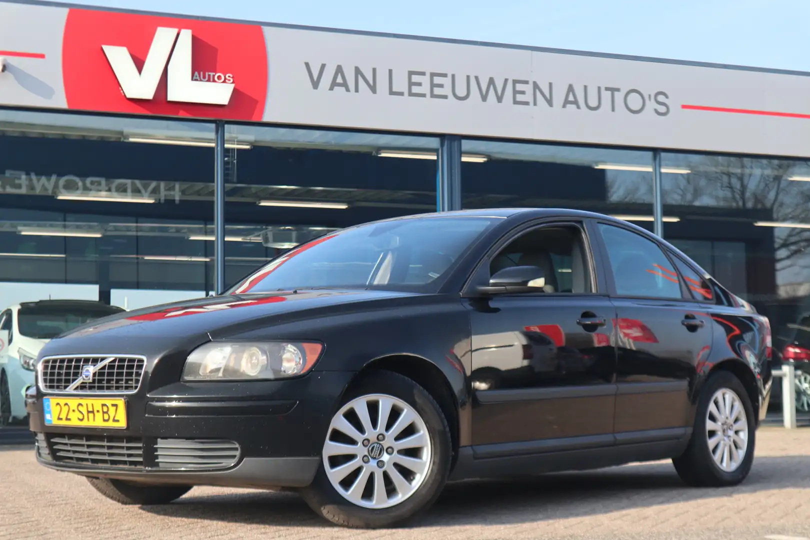 Volvo S40 1.6D | Cruise | APK 27-01-2026 | Trekhaak Zwart - 1